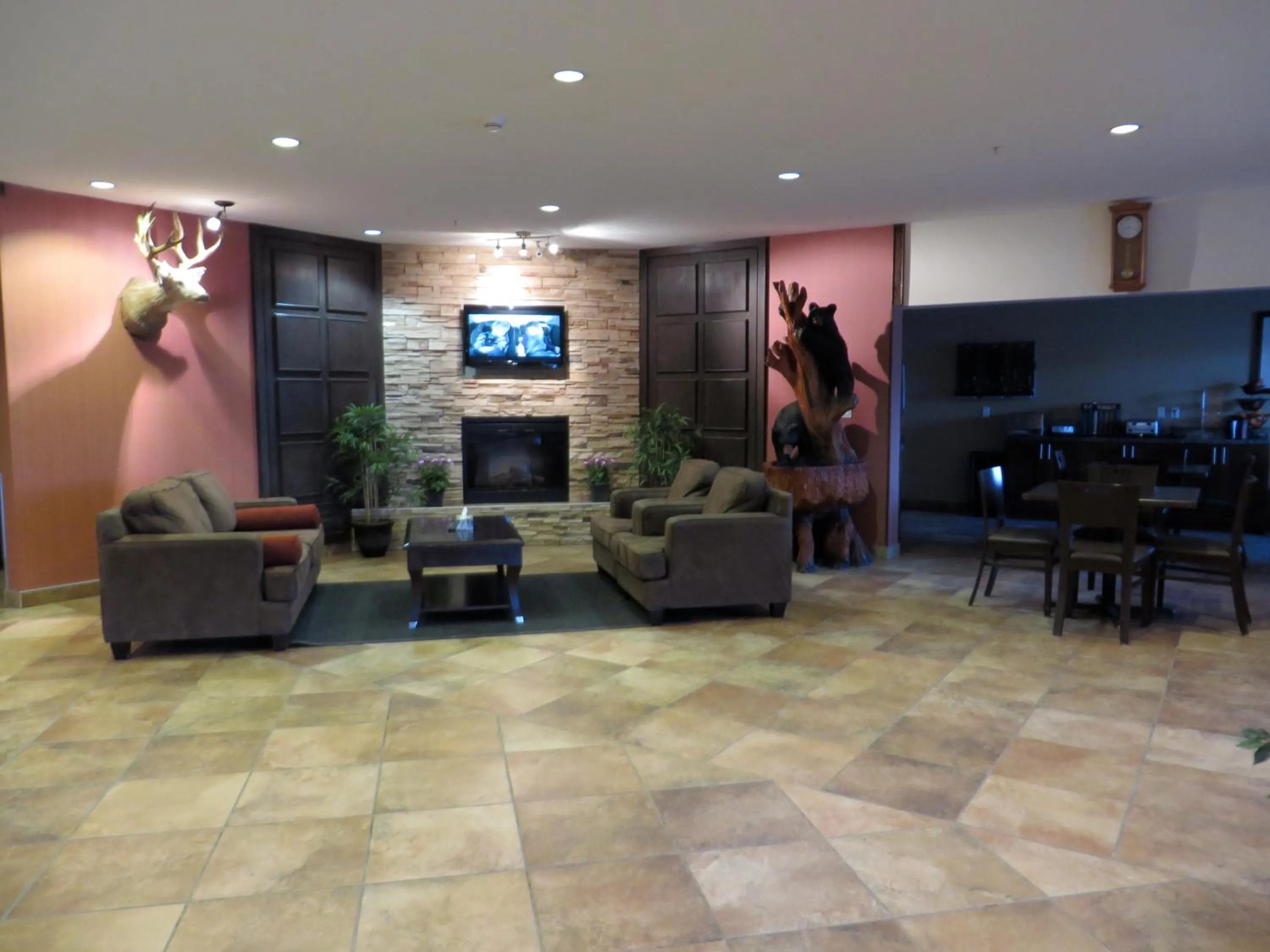 Decorative detail in Sigma Inn & Suites Hudson's Hope