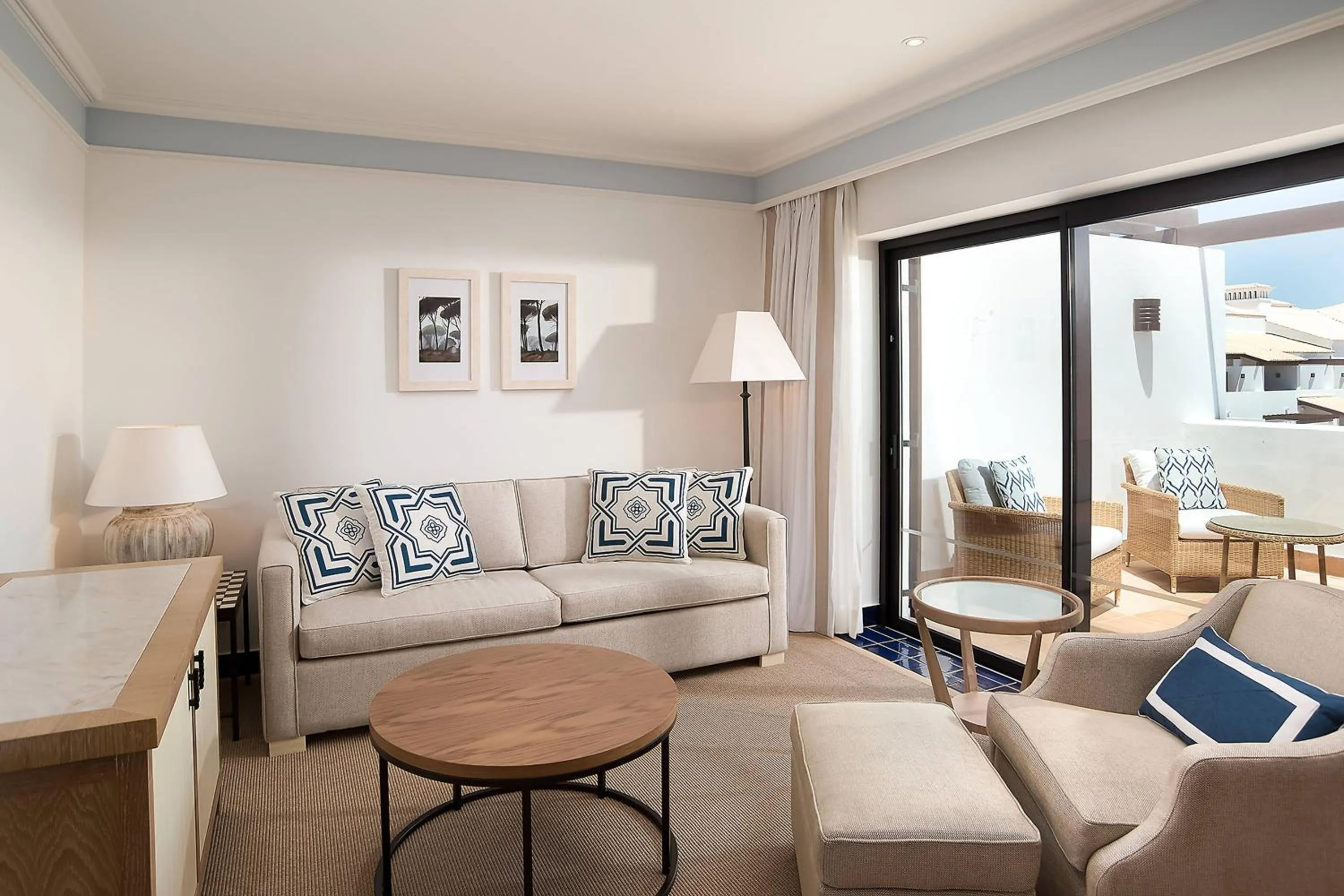 Living room in Pine Cliffs Hotel, a Luxury Collection Resort, Algarve