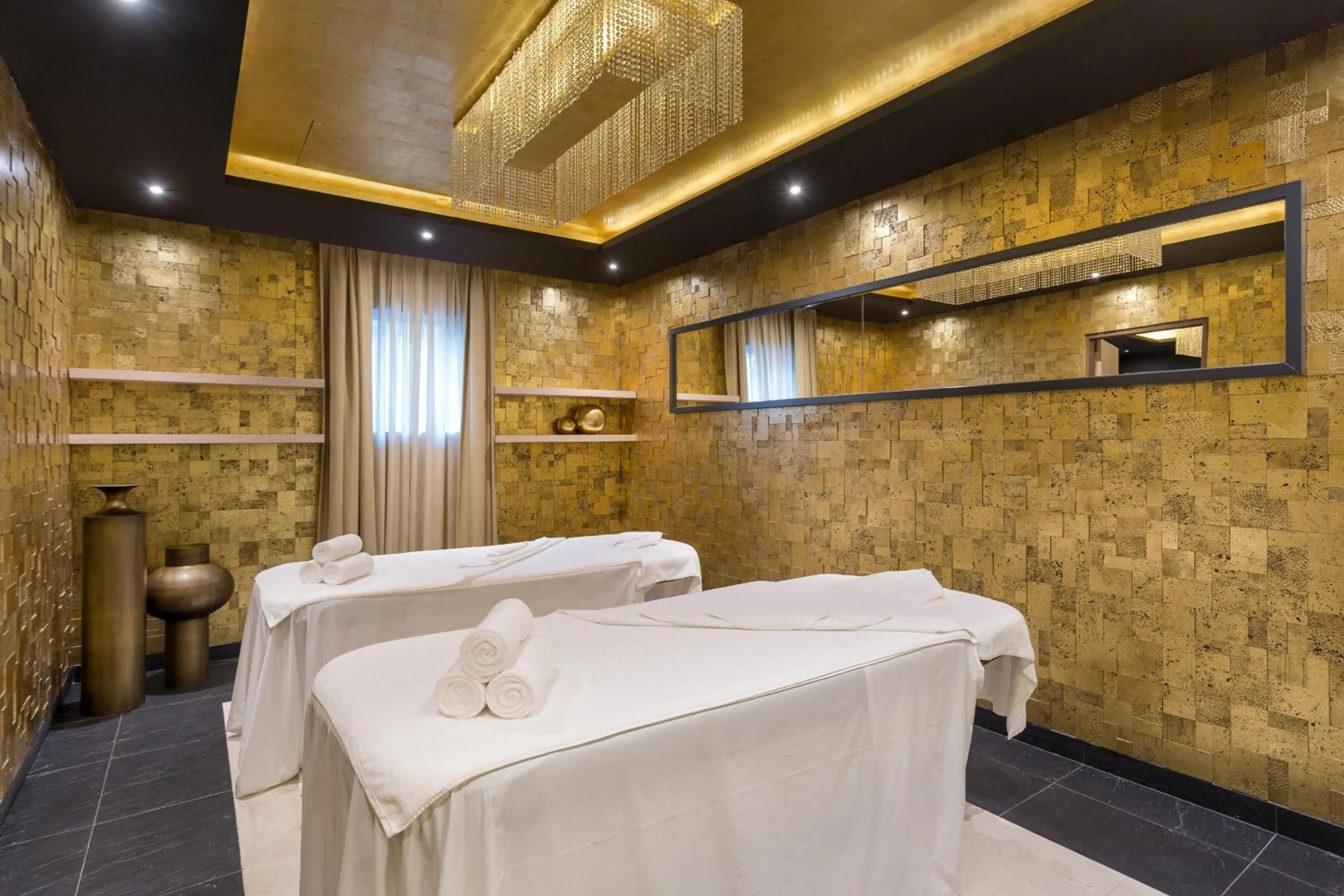 Spa and wellness centre/facilities in Pine Cliffs Hotel, a Luxury Collection Resort, Algarve