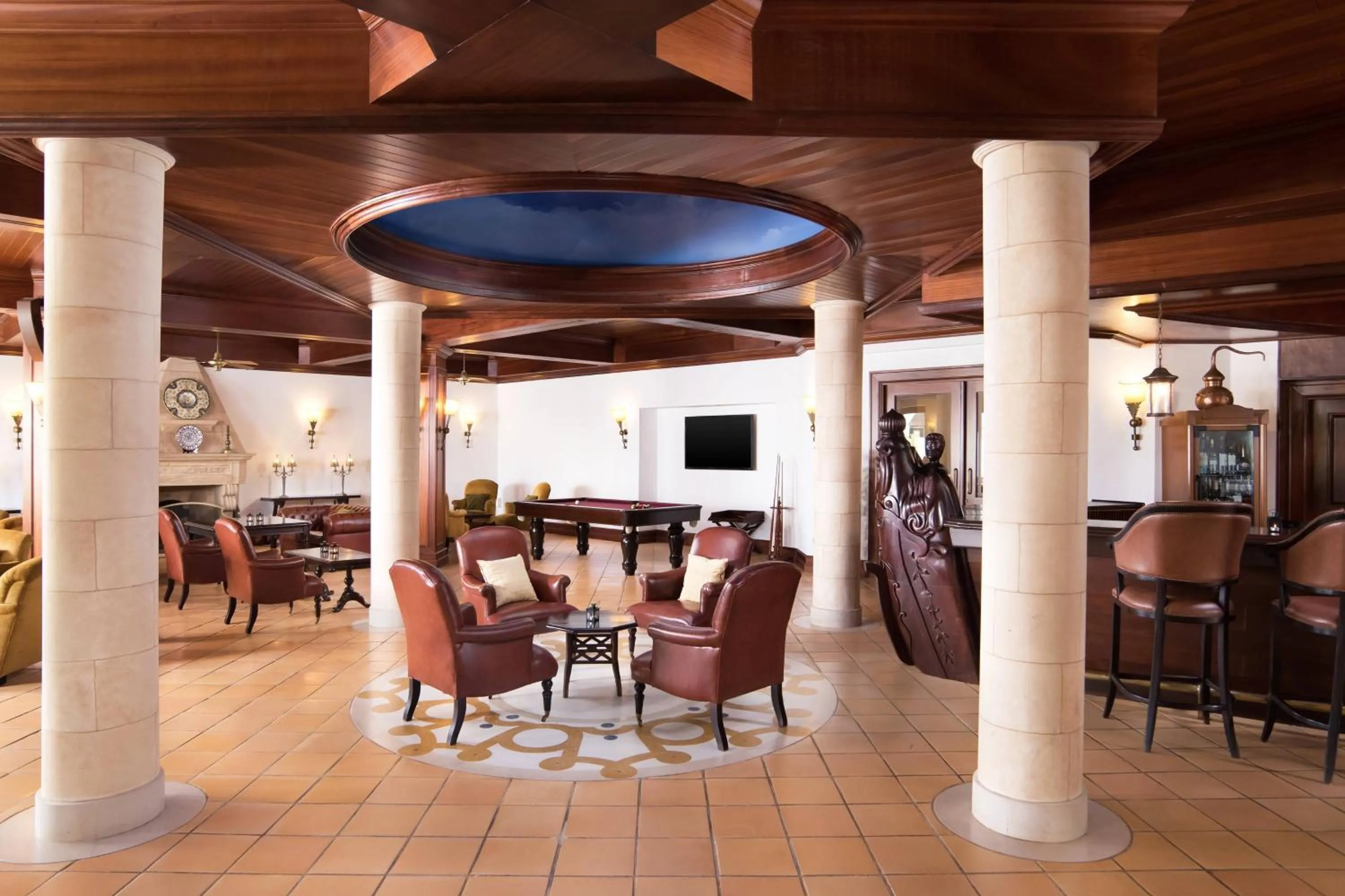 Lobby or reception in Pine Cliffs Hotel, a Luxury Collection Resort, Algarve