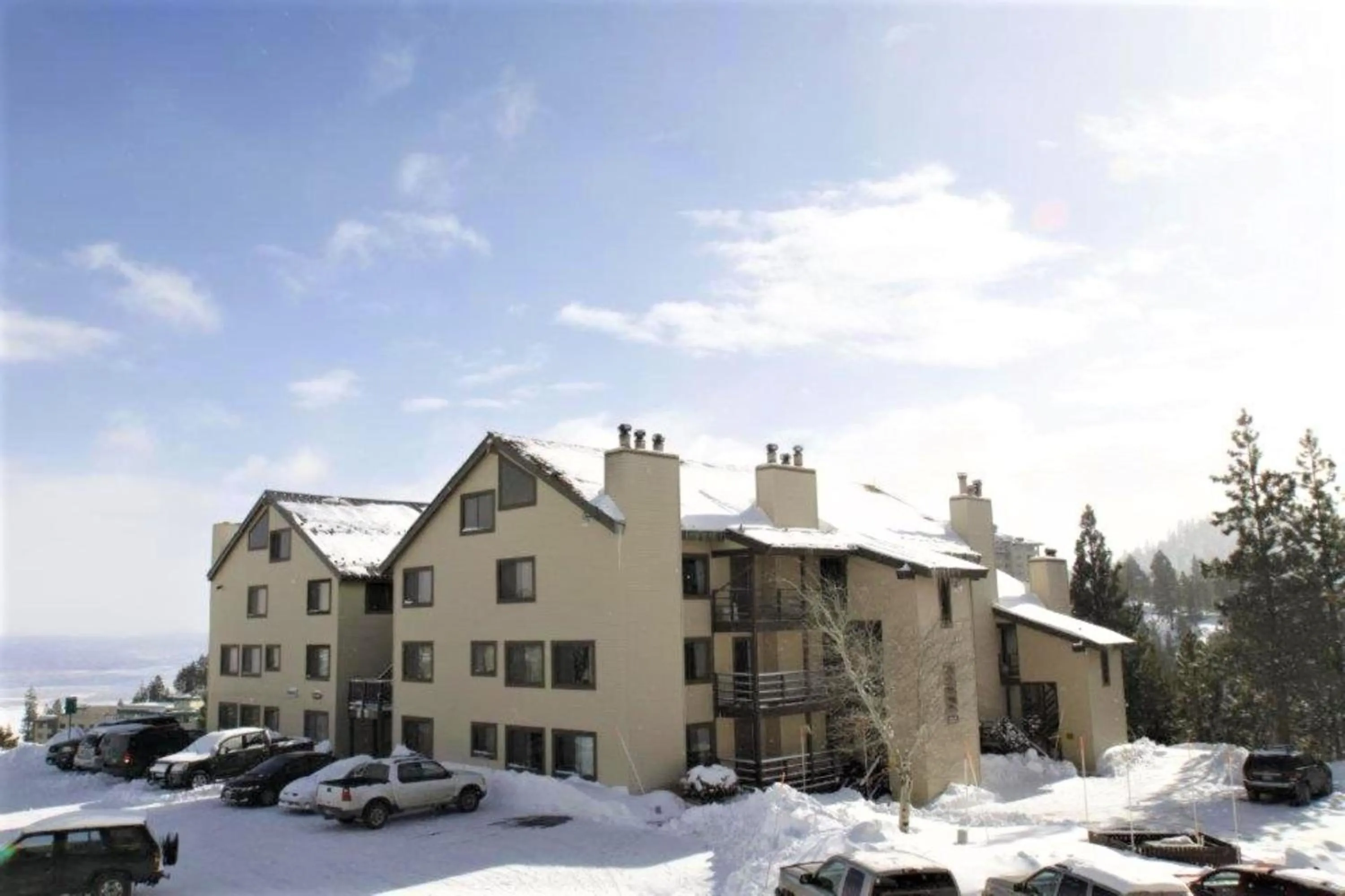 Property building, Winter in Tahoe Summit Village