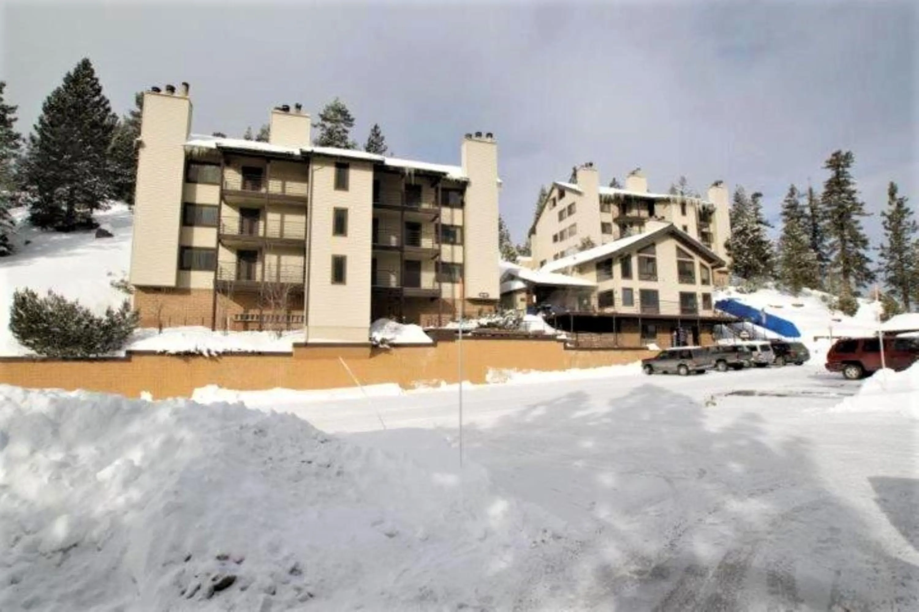 Property building, Winter in Tahoe Summit Village