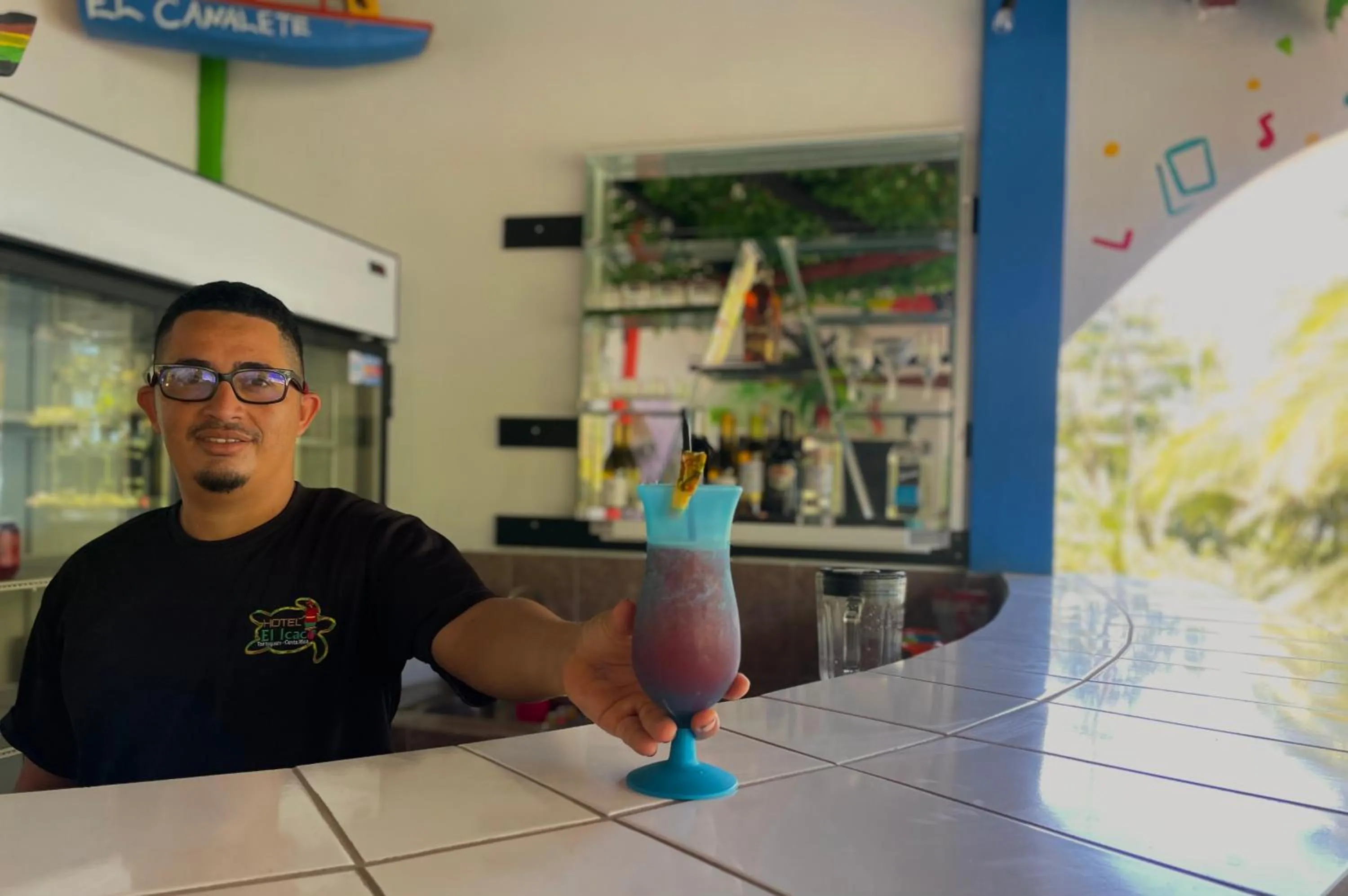 Staff in Hotel El Icaco Tortuguero