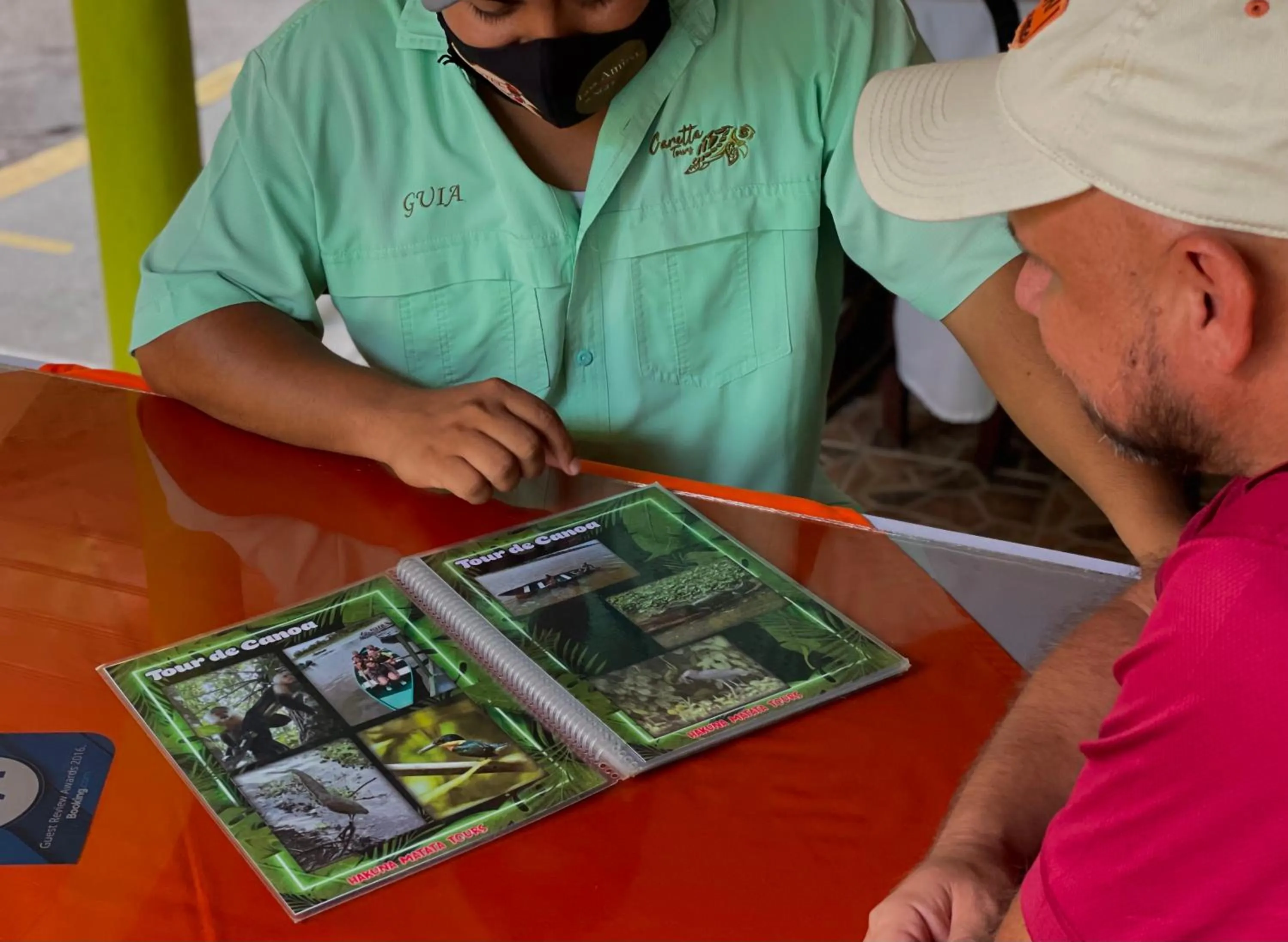 Staff in Hotel El Icaco Tortuguero