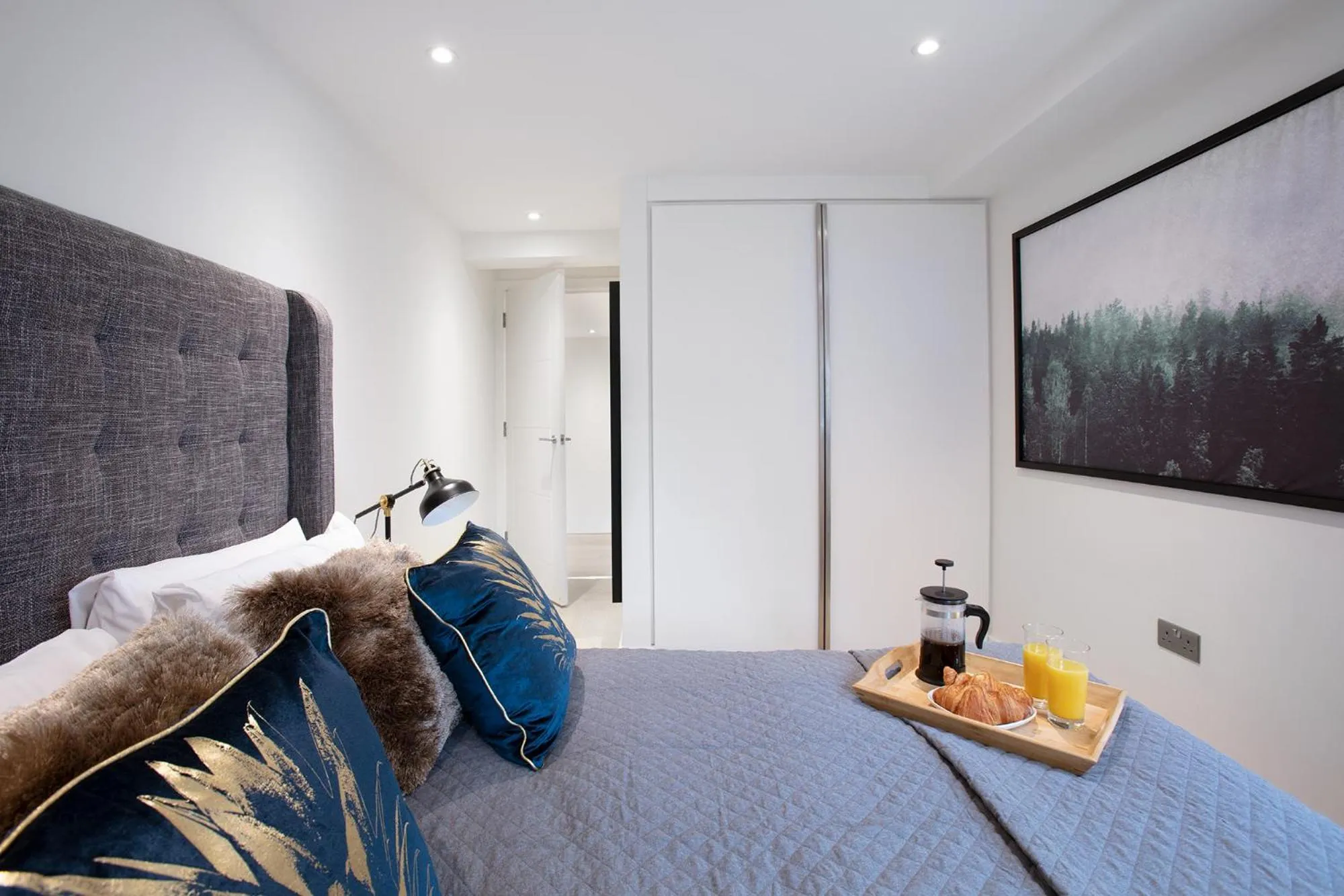 Bed in Hampden Apartments - The George