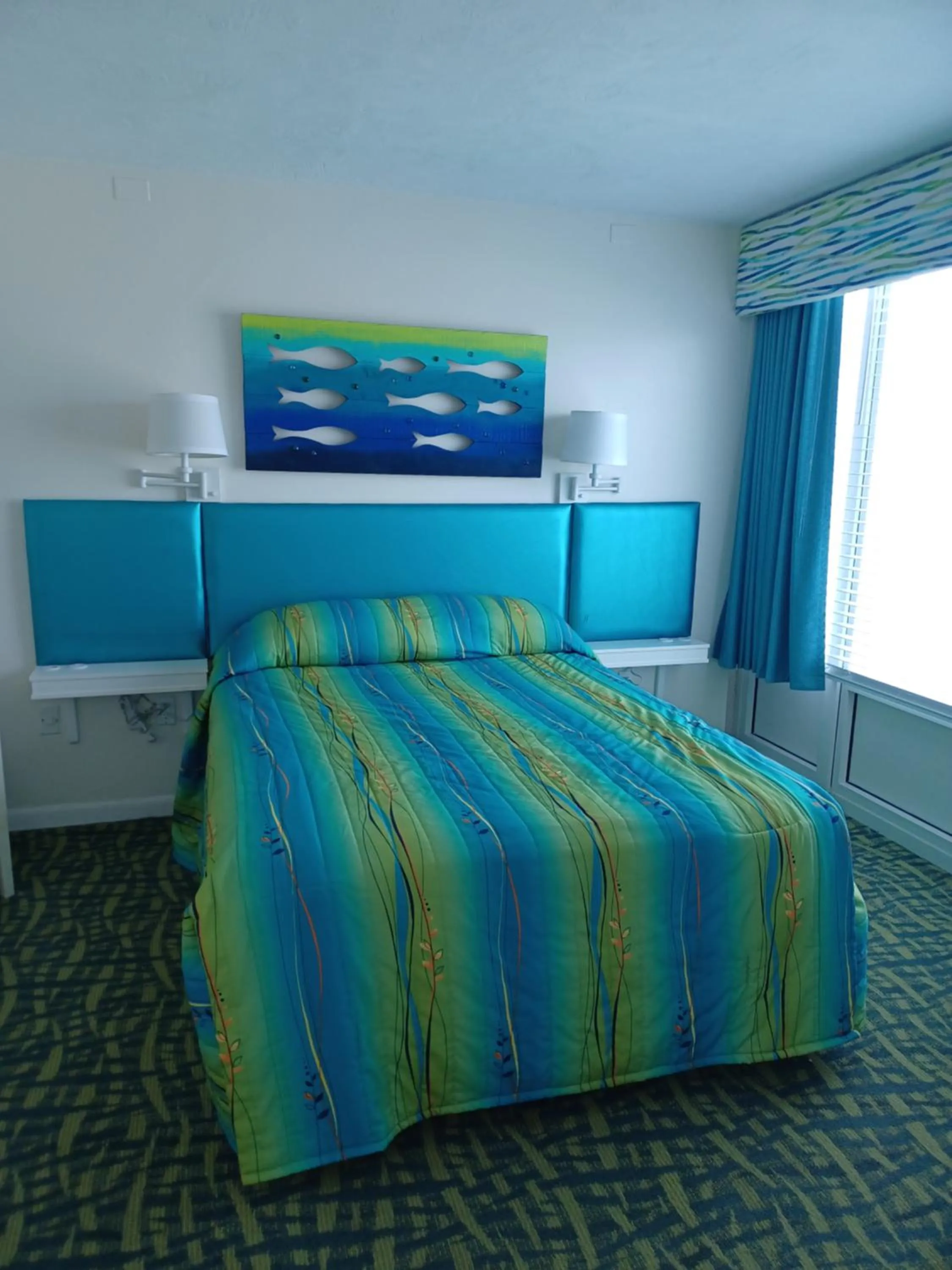 Bed in Islander Beach Resort - New Smyrna Beach