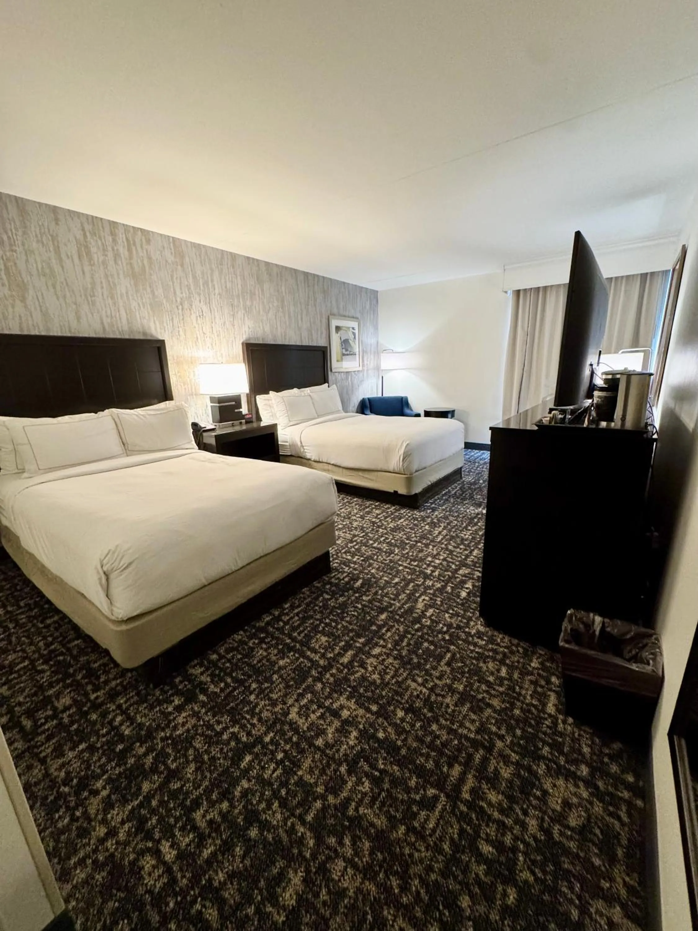 Bedroom, Bed in DoubleTree by Hilton Richmond - Midlothian