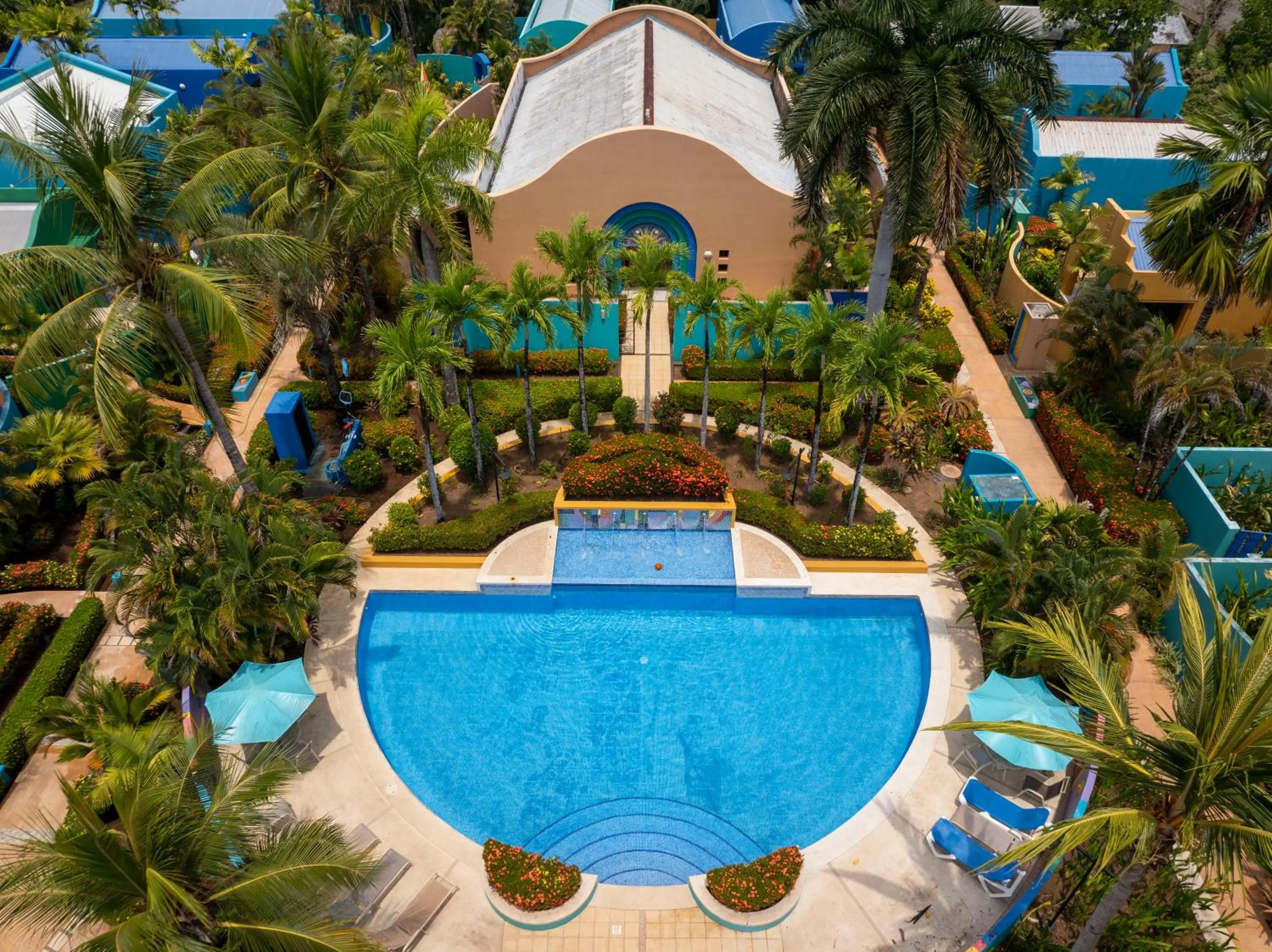 Swimming pool in Alma del Pacifico Hotel & Spa