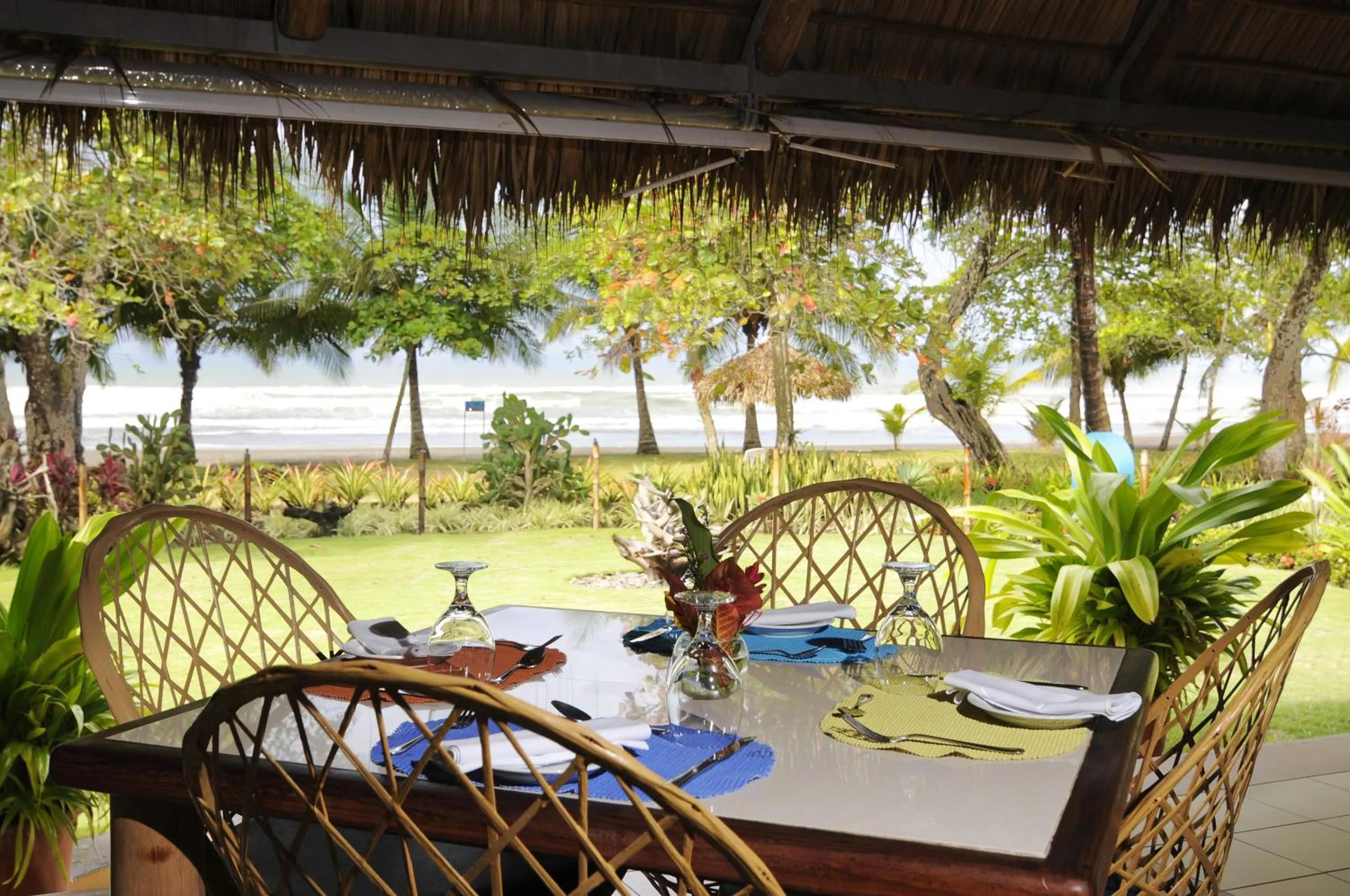 Restaurant/places to eat in Alma del Pacifico Hotel & Spa