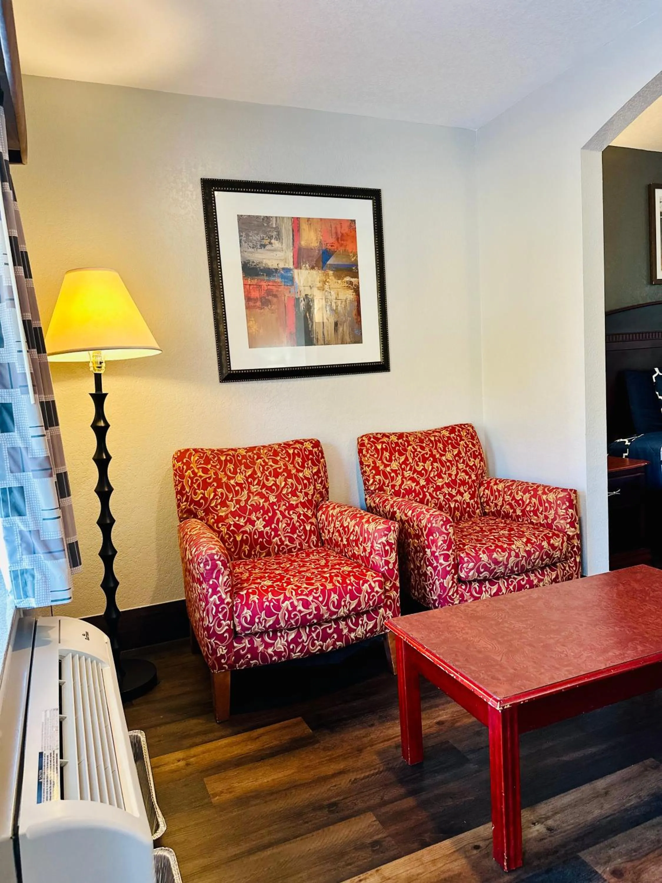 Magnolia Inn and Suites