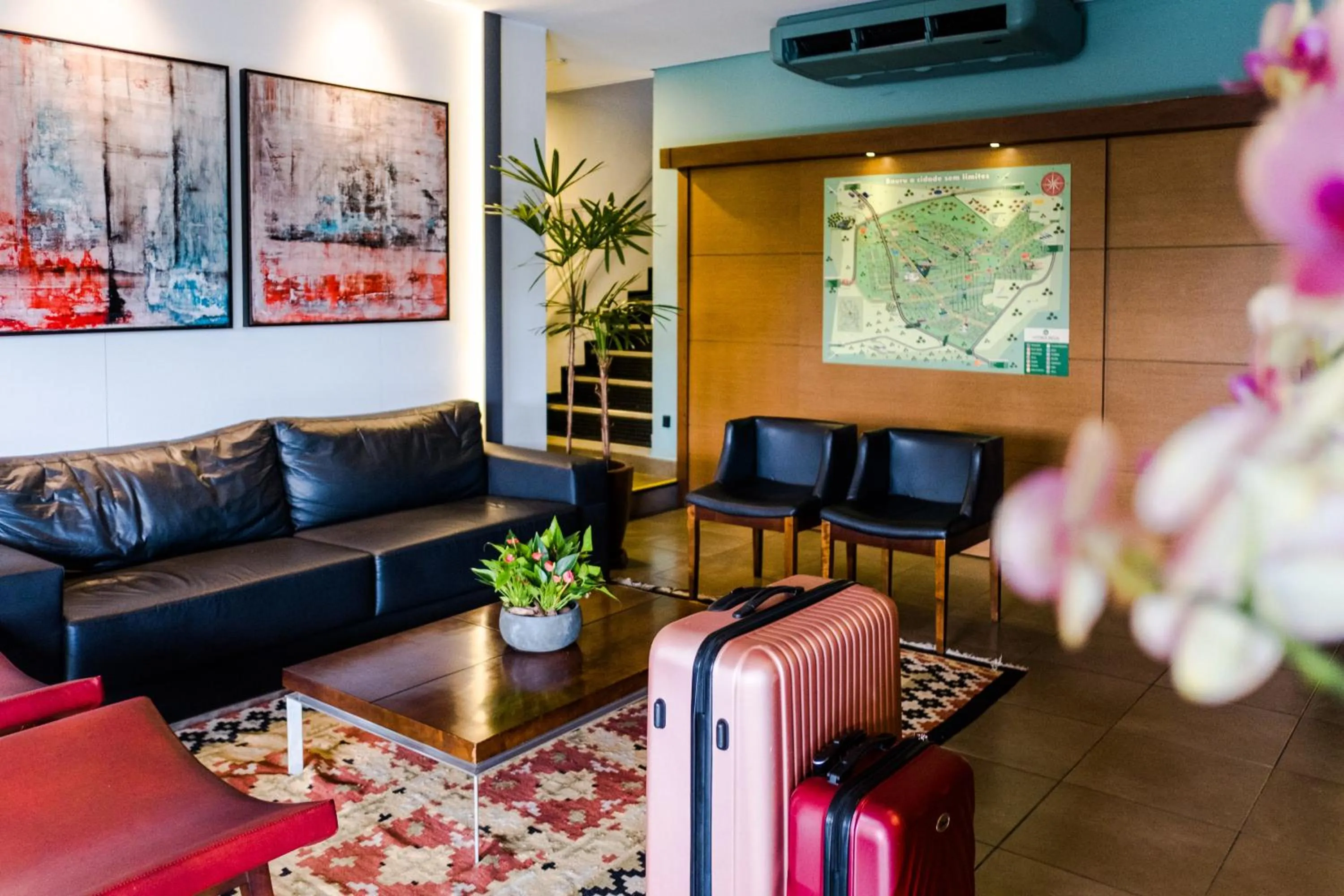 Lobby or reception in Vitoria Regia Hotel Bauru