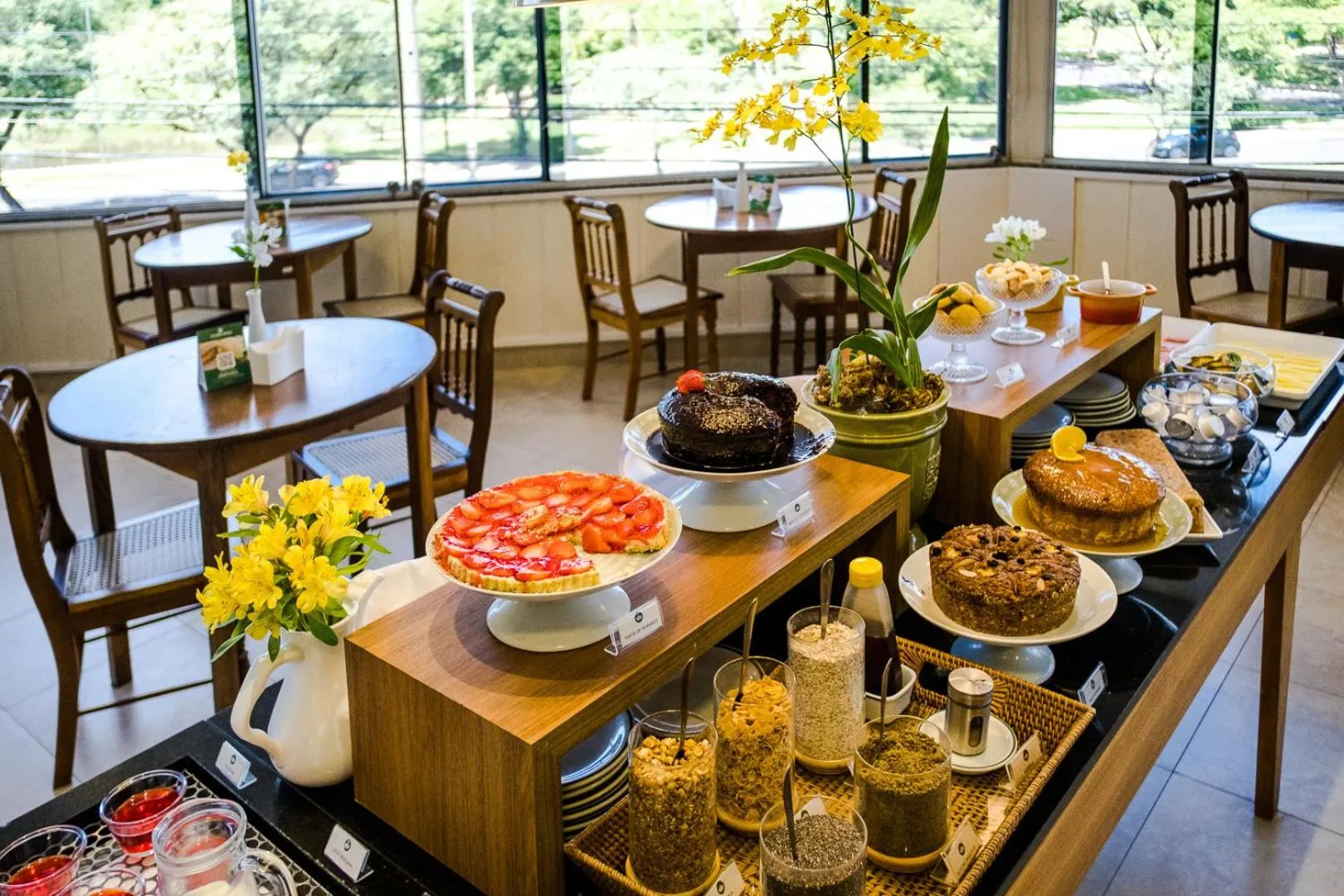 Breakfast in Vitoria Regia Hotel Bauru