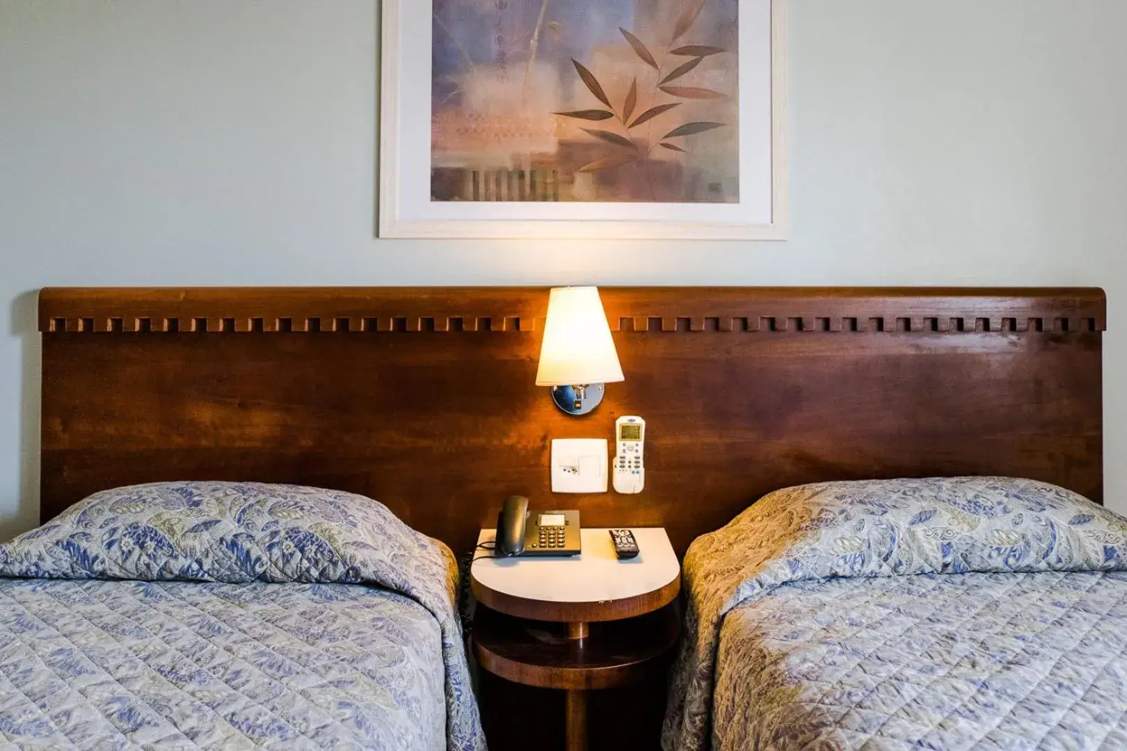 Superior Twin Room - single occupancy in Vitoria Regia Hotel Bauru Superior Twin Room - single occupancy in Vitoria Regia Hotel Bauru