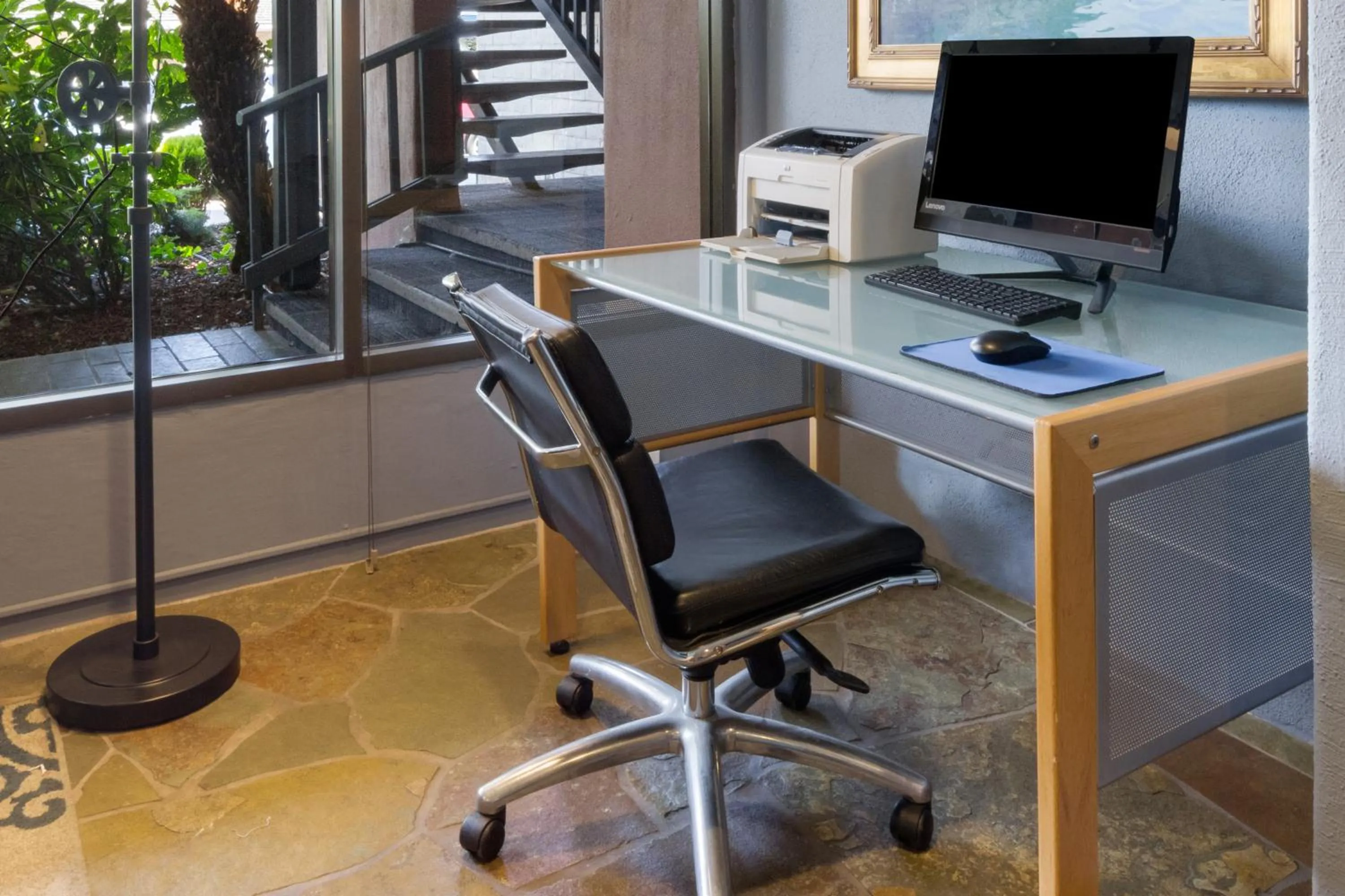 Business facilities in Red Lion Hotel Monterey