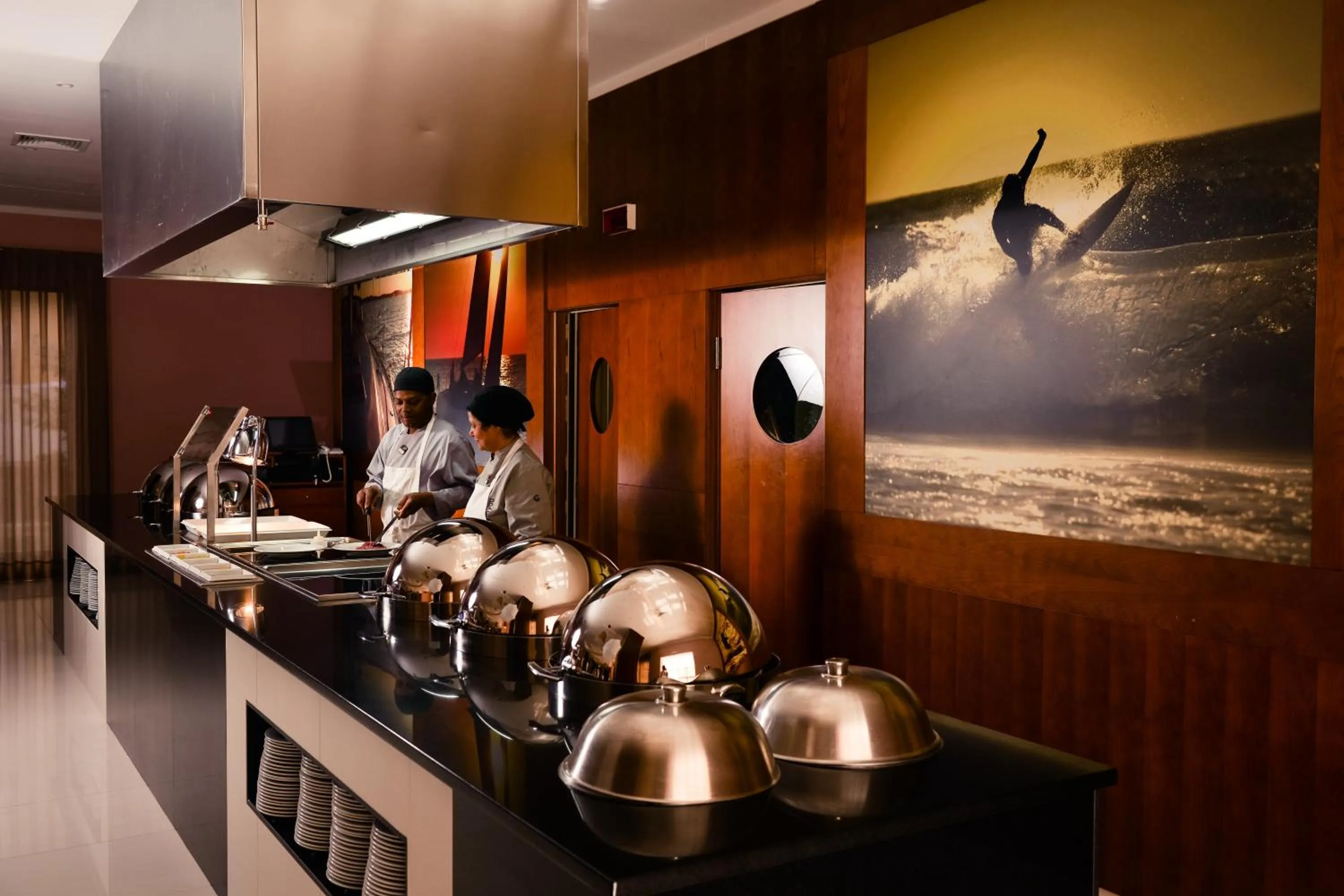 Restaurant/places to eat in Vila Gale Marina