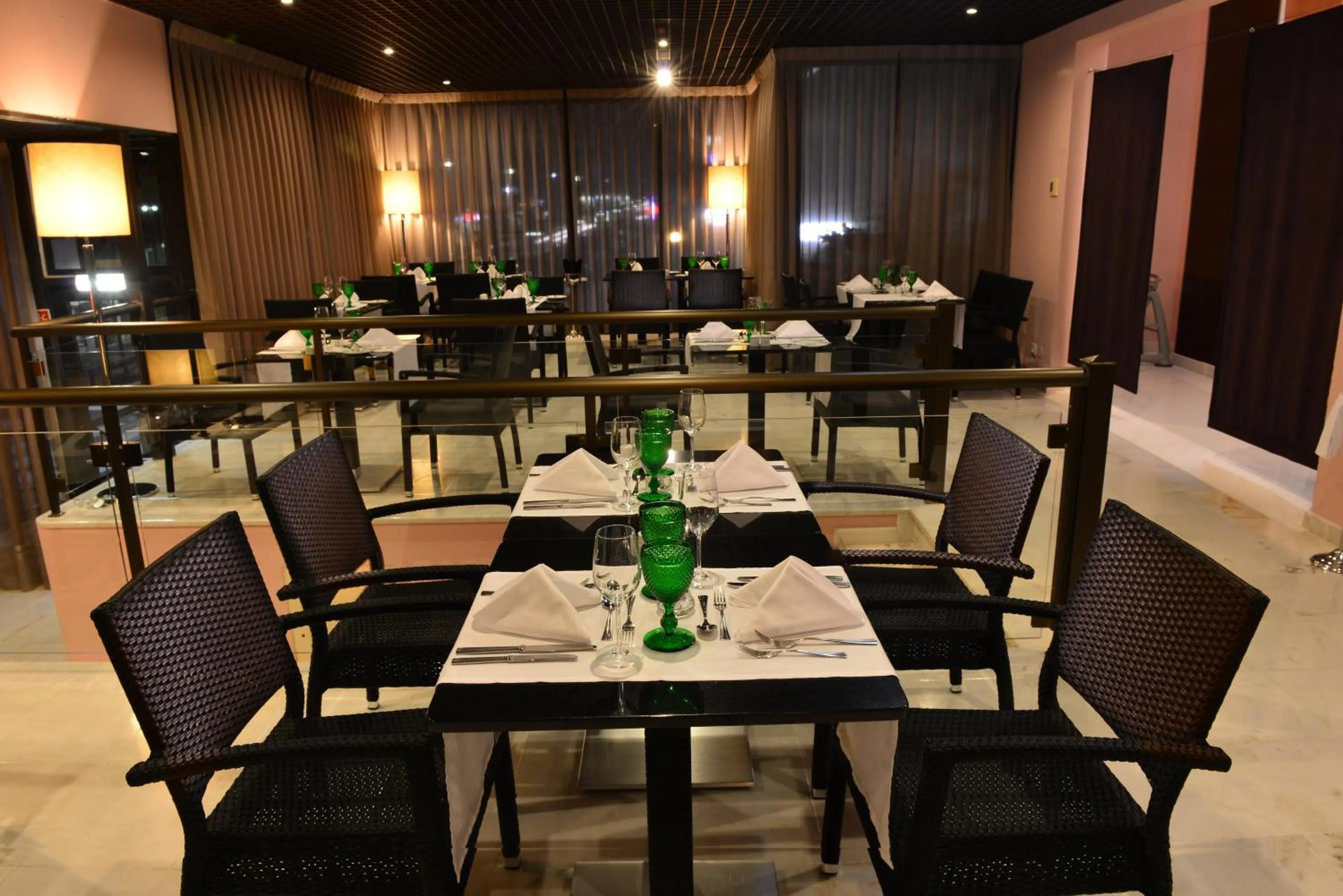 Restaurant/places to eat in Vila Gale Marina