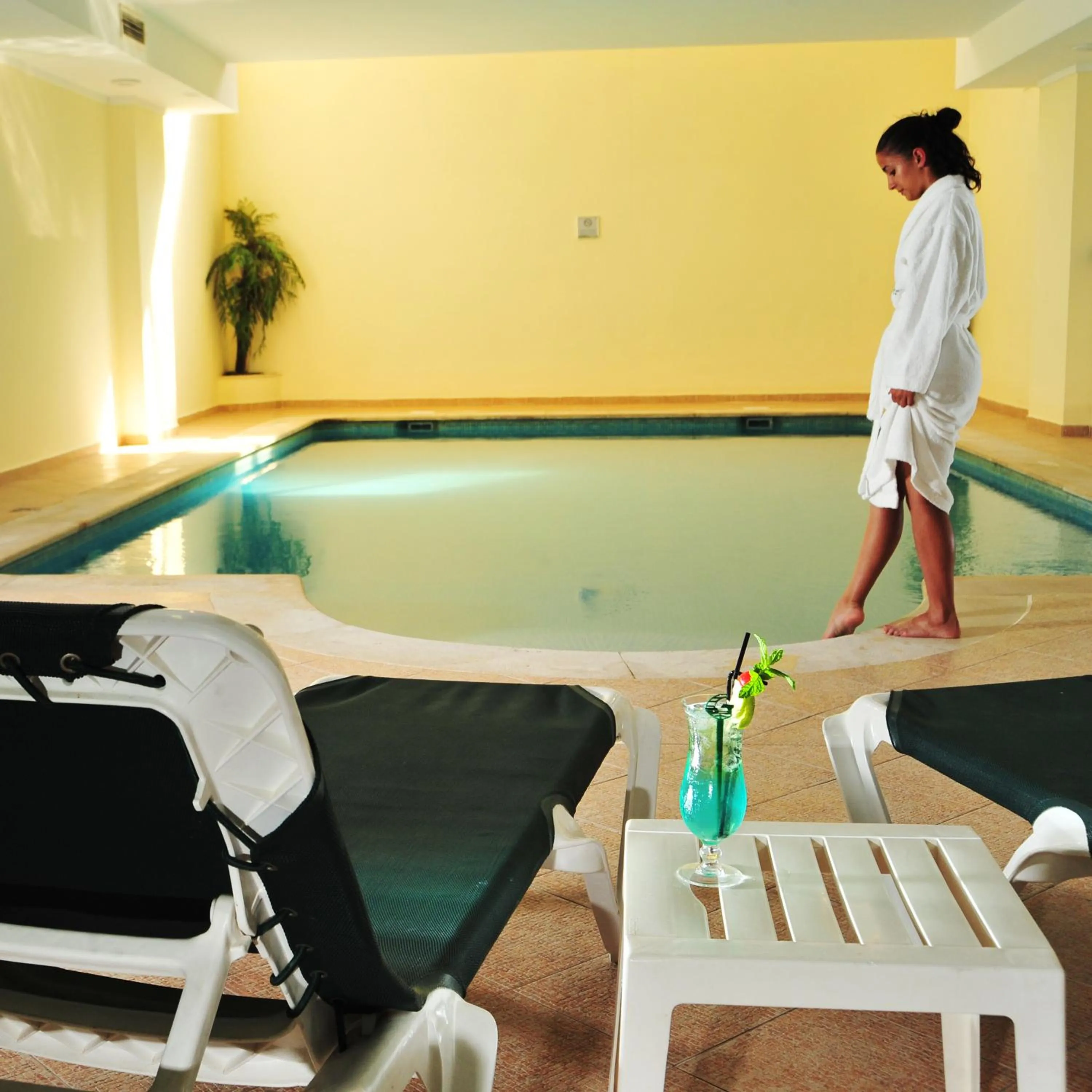 Swimming pool in Vila Gale Marina