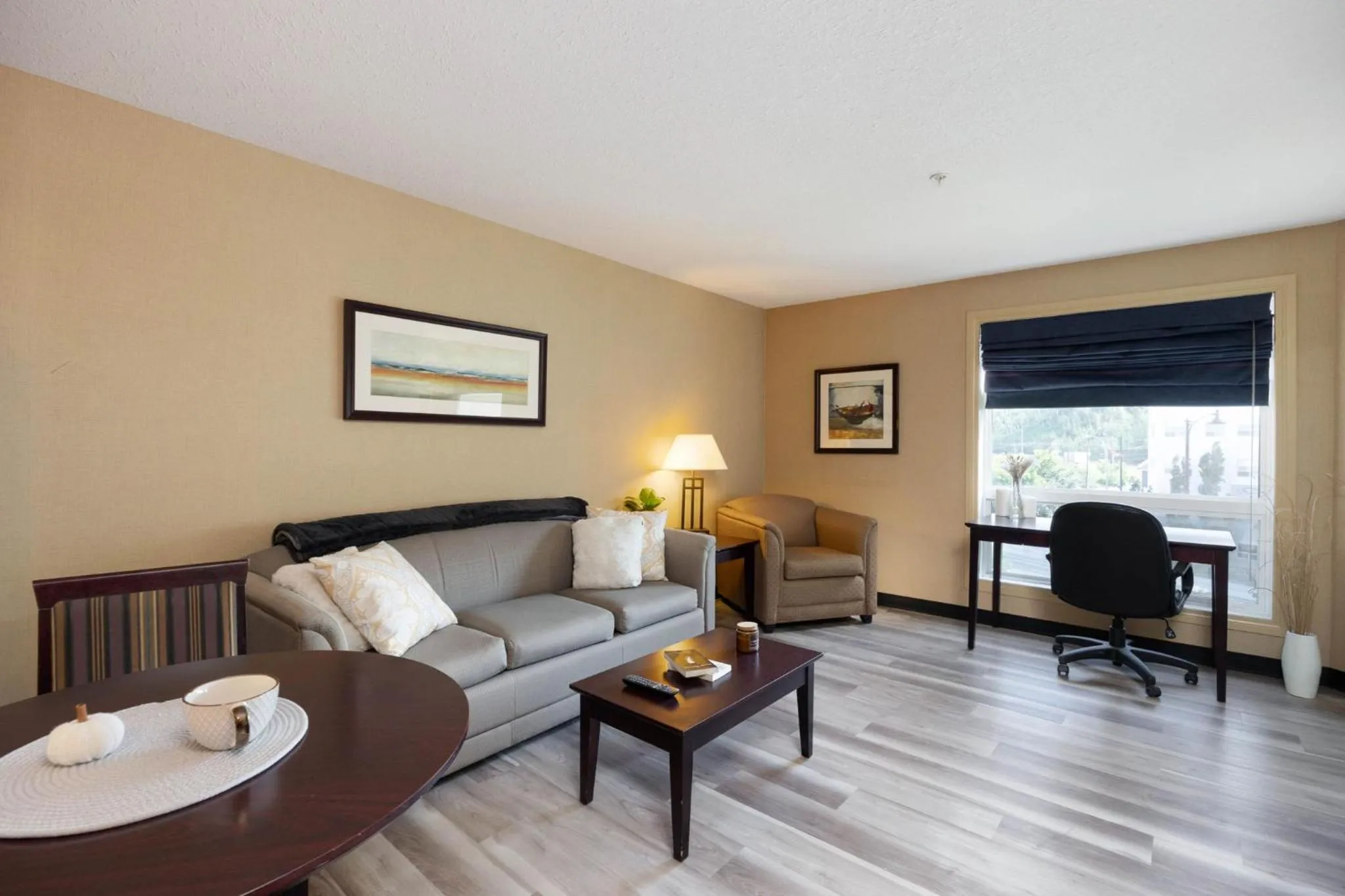 Living room in Franklin Suite Hotel