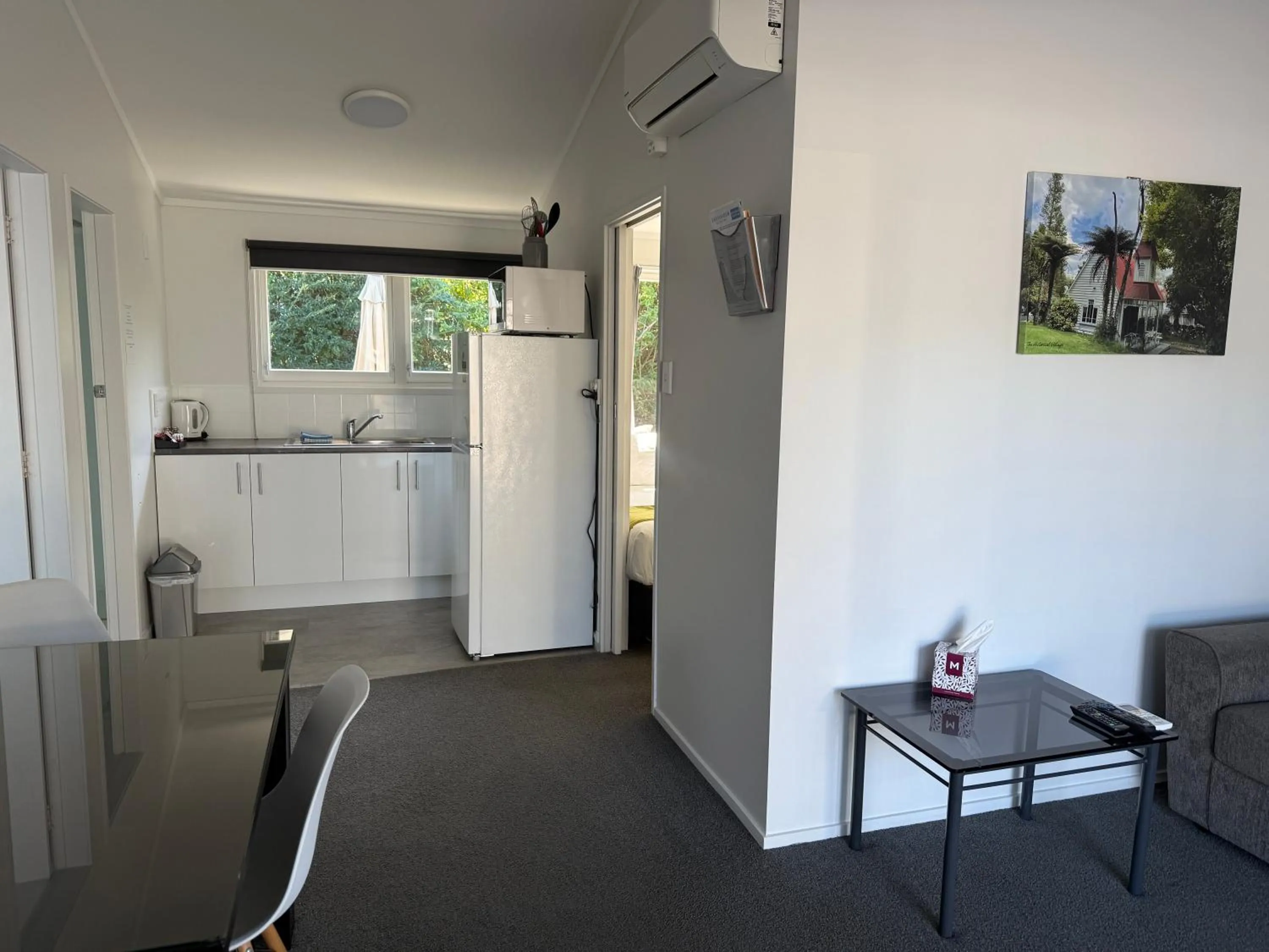 Ambassador Motor Inn