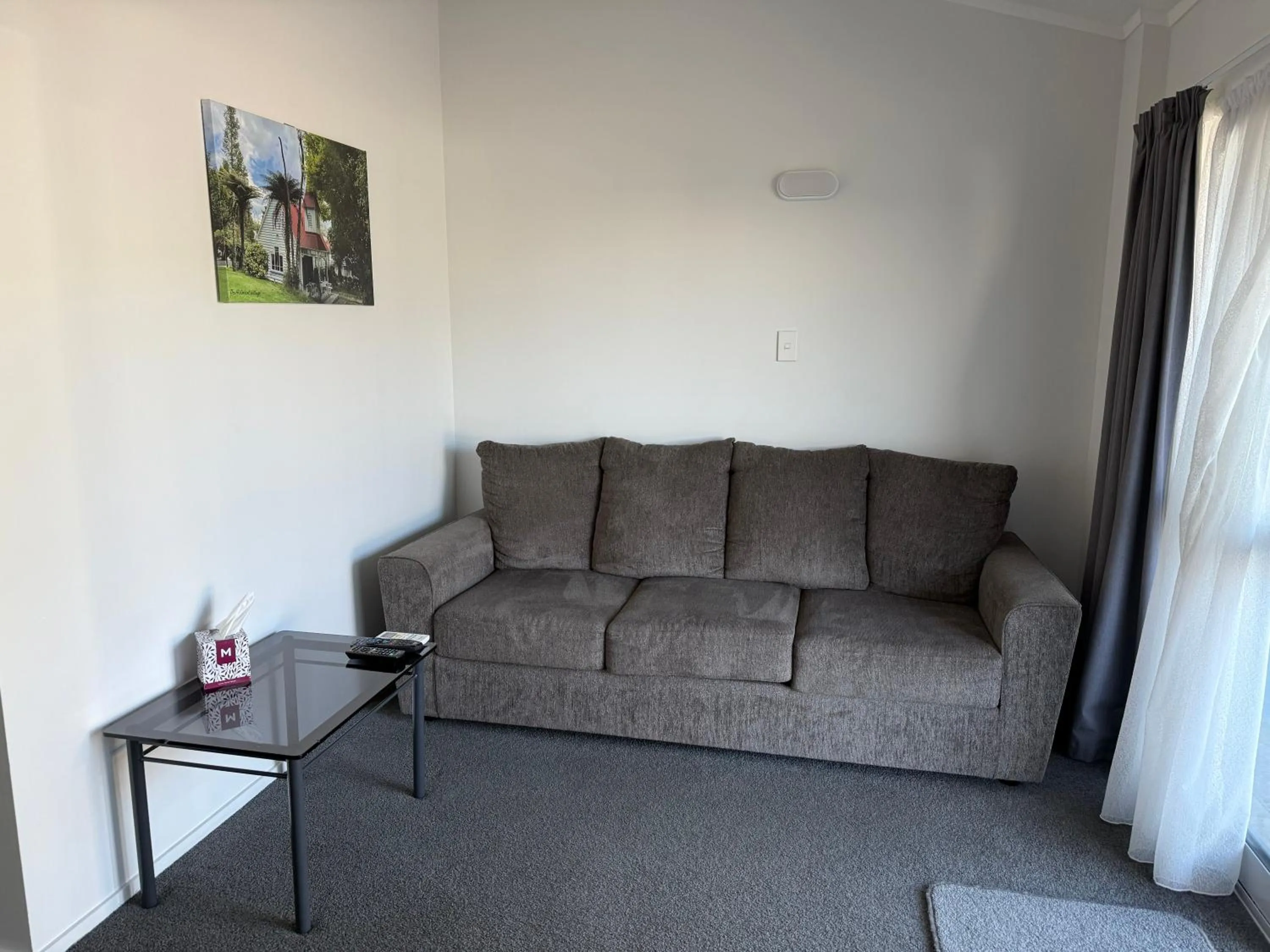 Ambassador Motor Inn