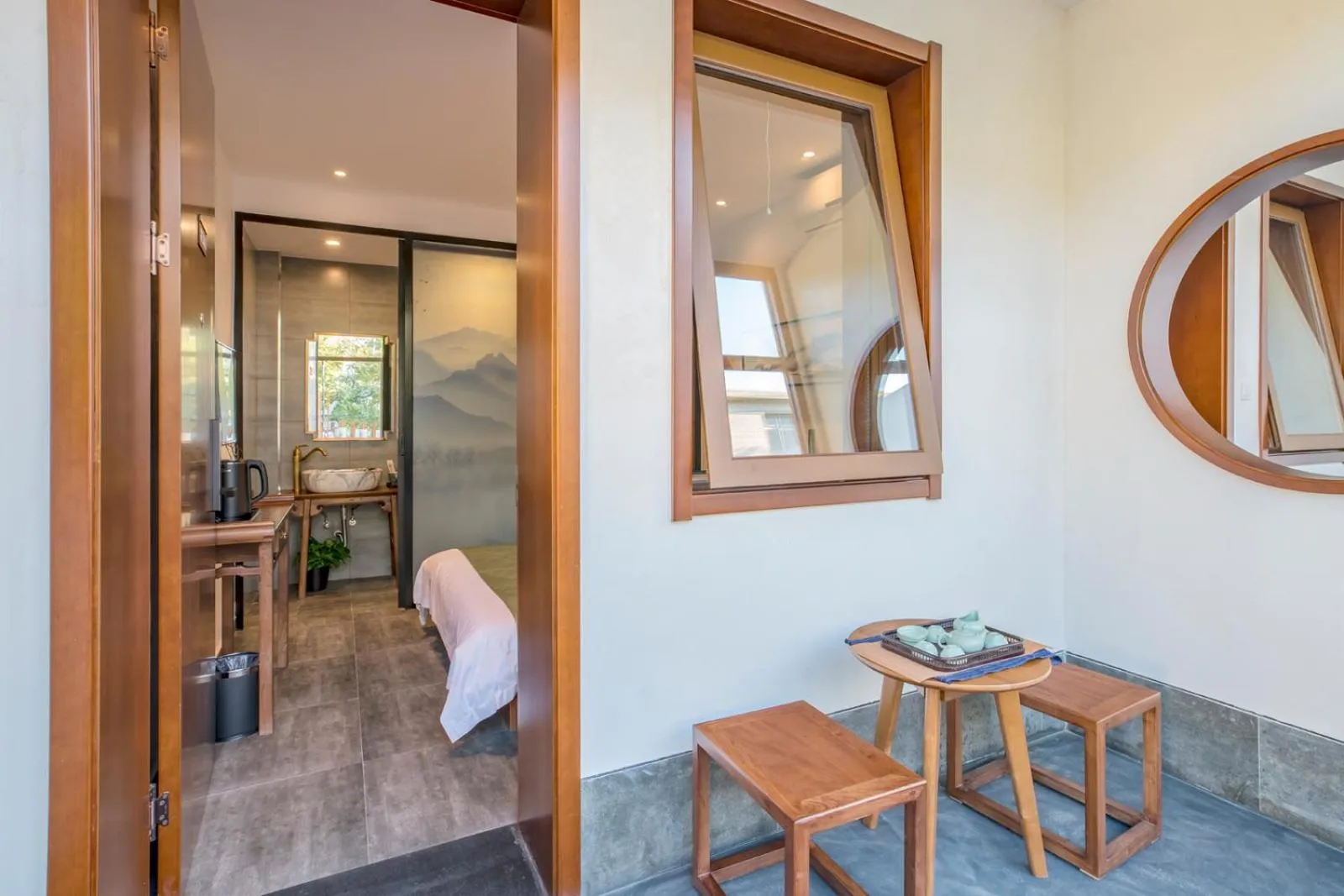 Seating area in Guipu Beihai Courtyard Hotel Beijing