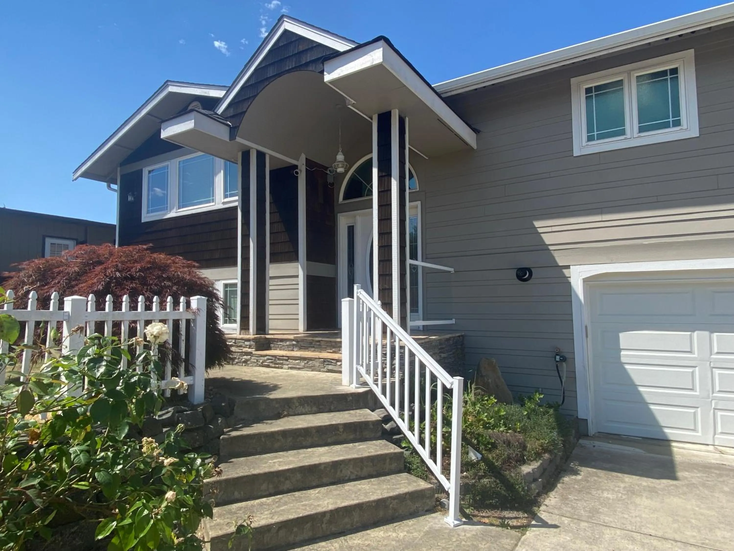 Scenic Lake View Home