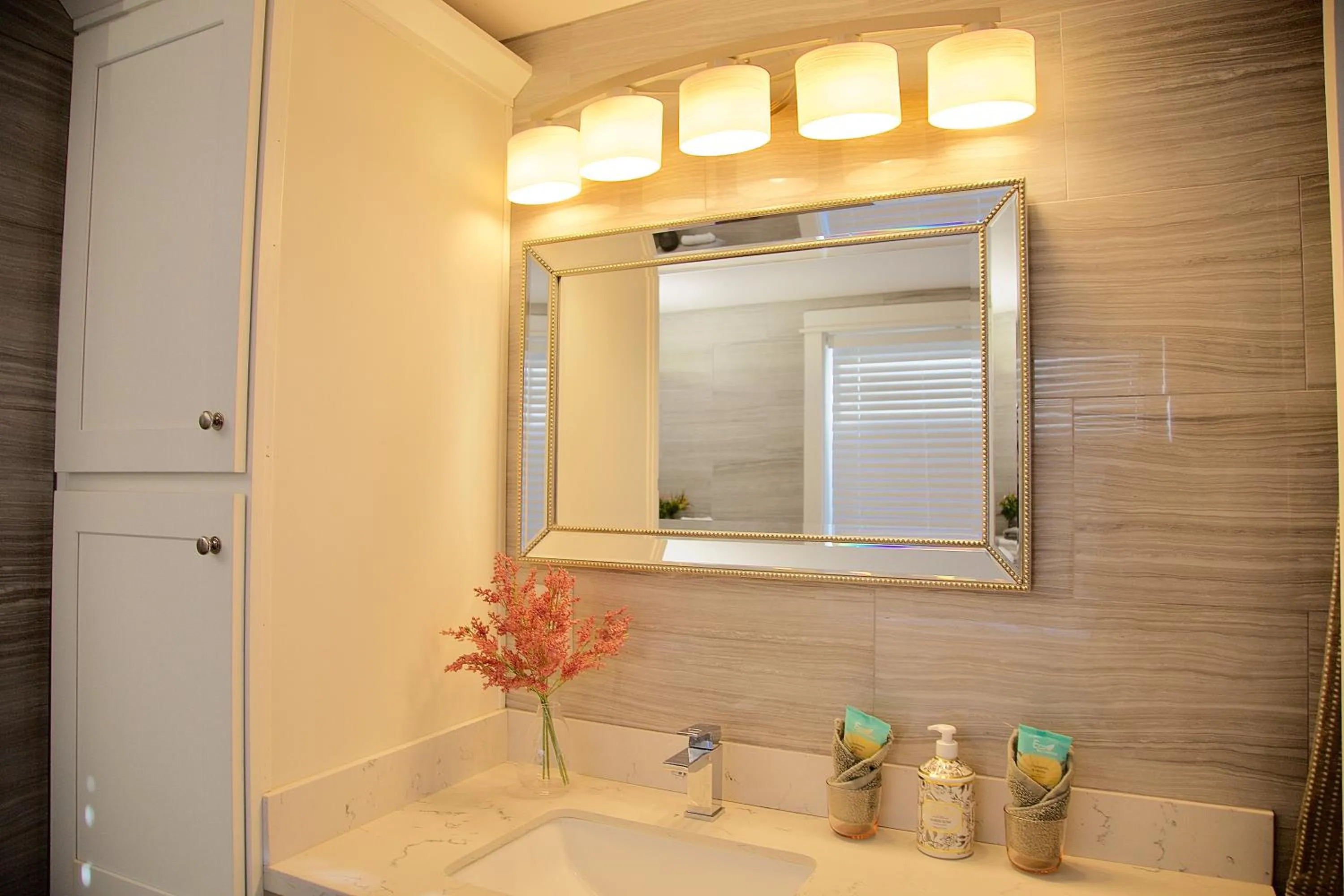 Scenic Lake View Home