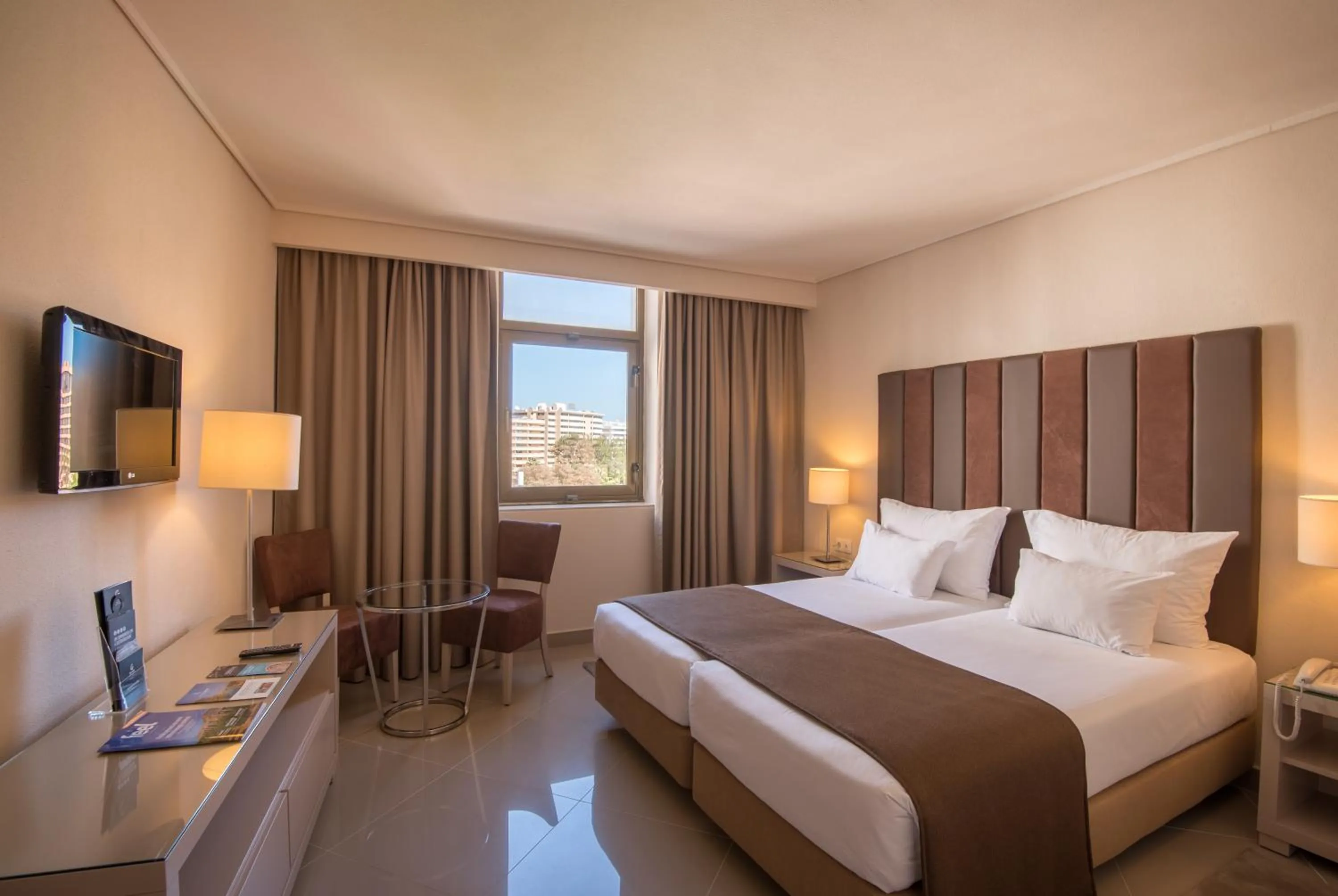 Photo of the whole room, Bed in Vila Gale Ampalius