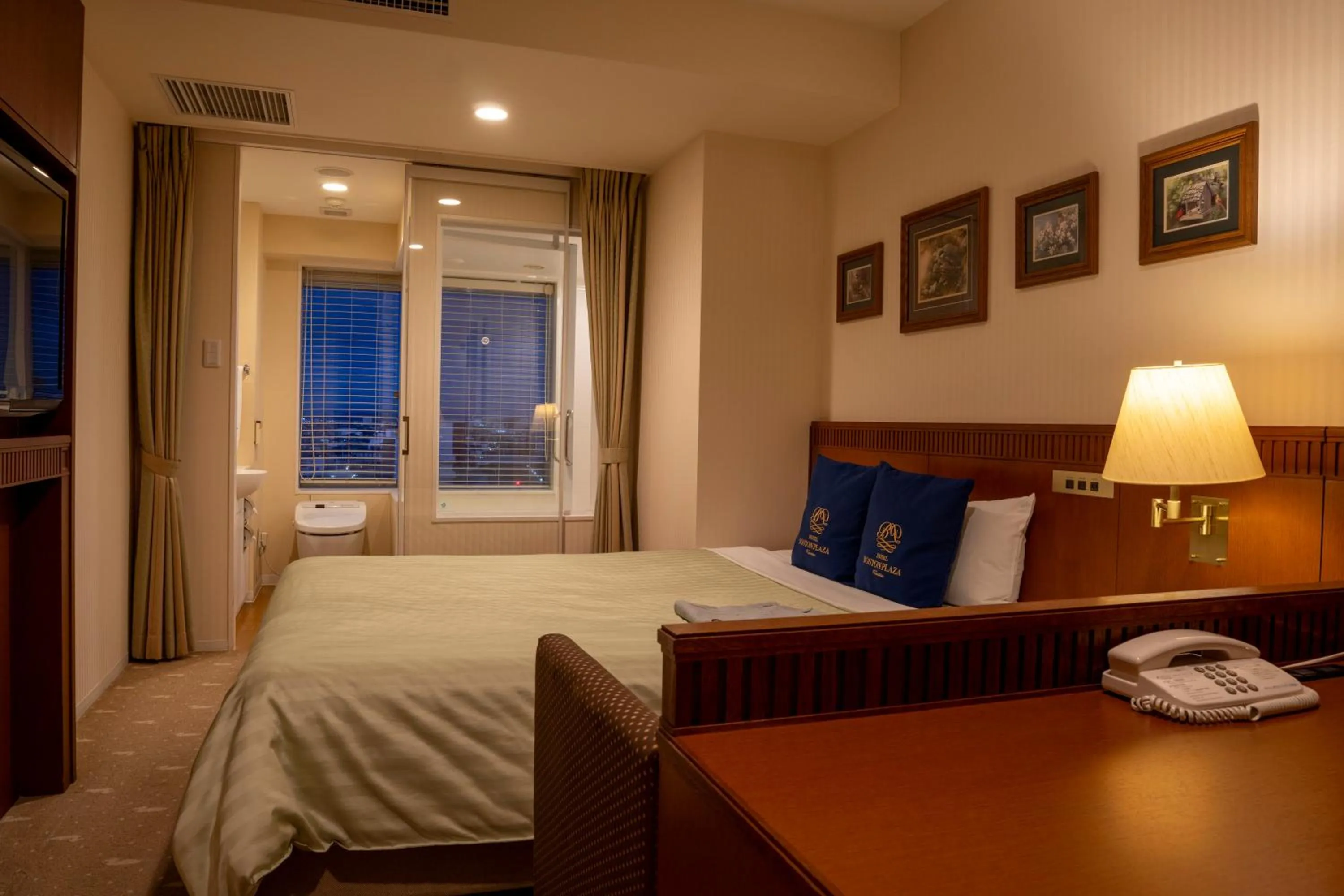 Bed in Hotel Boston Plaza Kusatsu