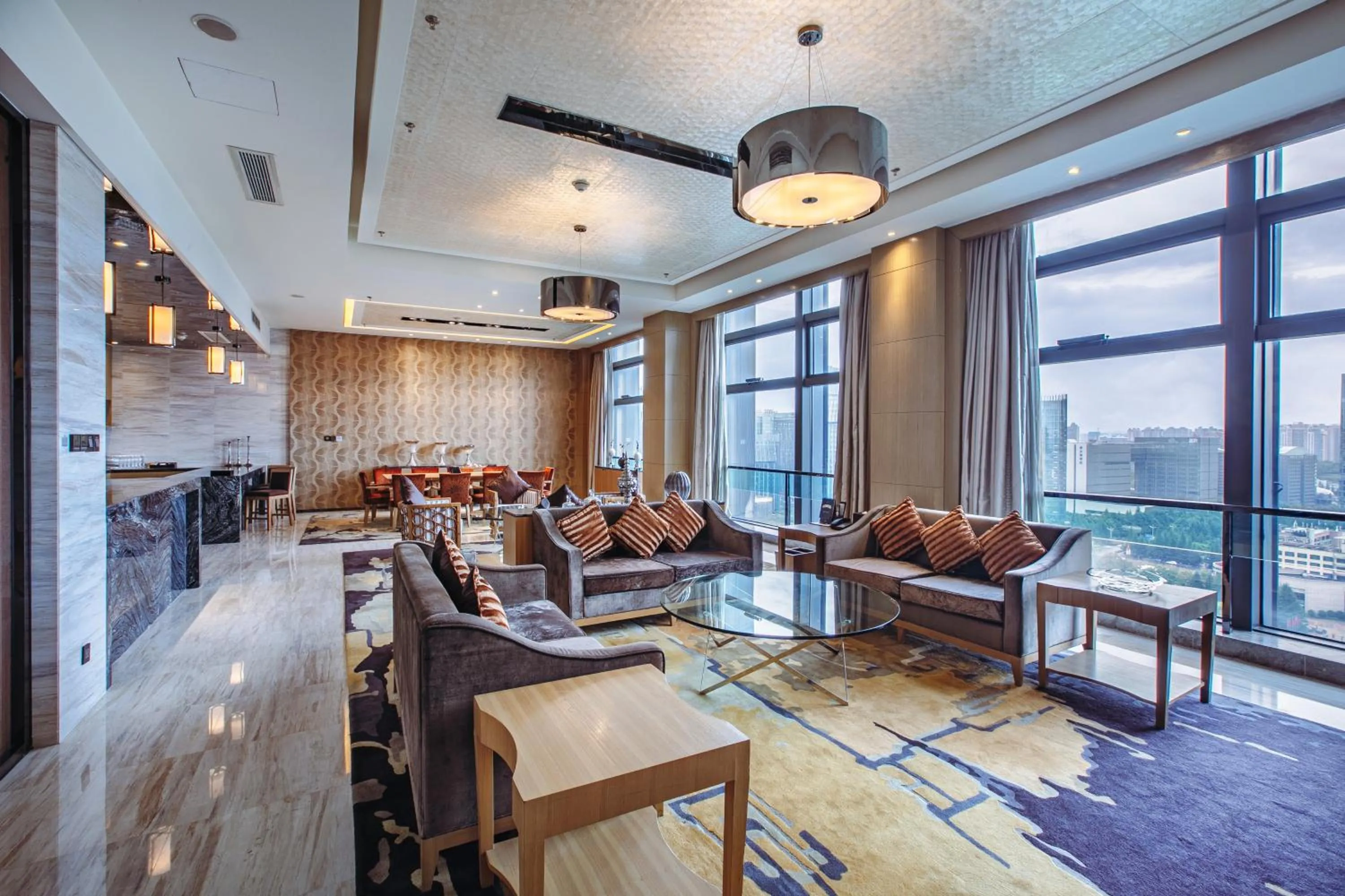 Living room in Renaissance Guiyang Hotel