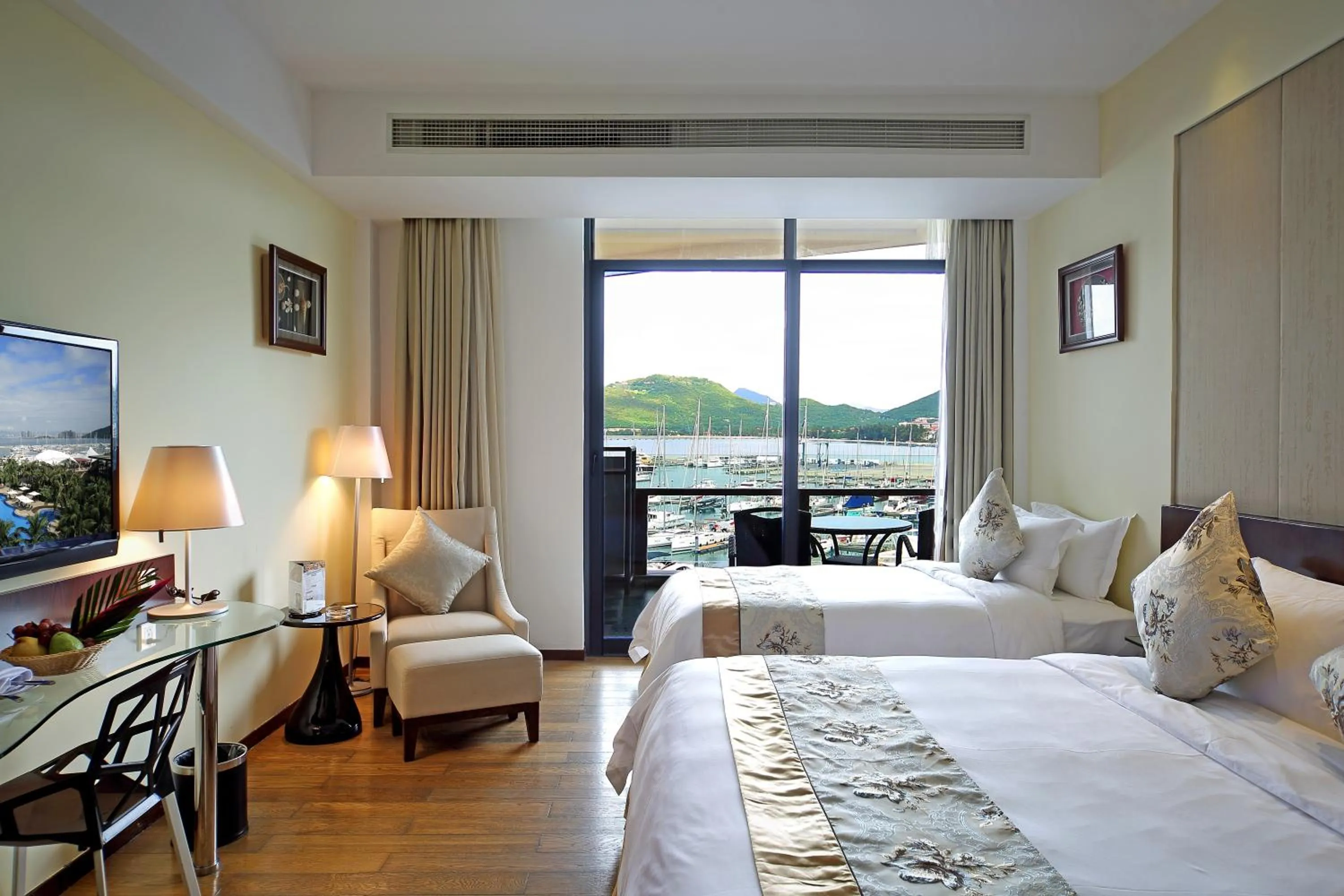 Photo of the whole room in Sanya Serenity Coast Marina Hotel