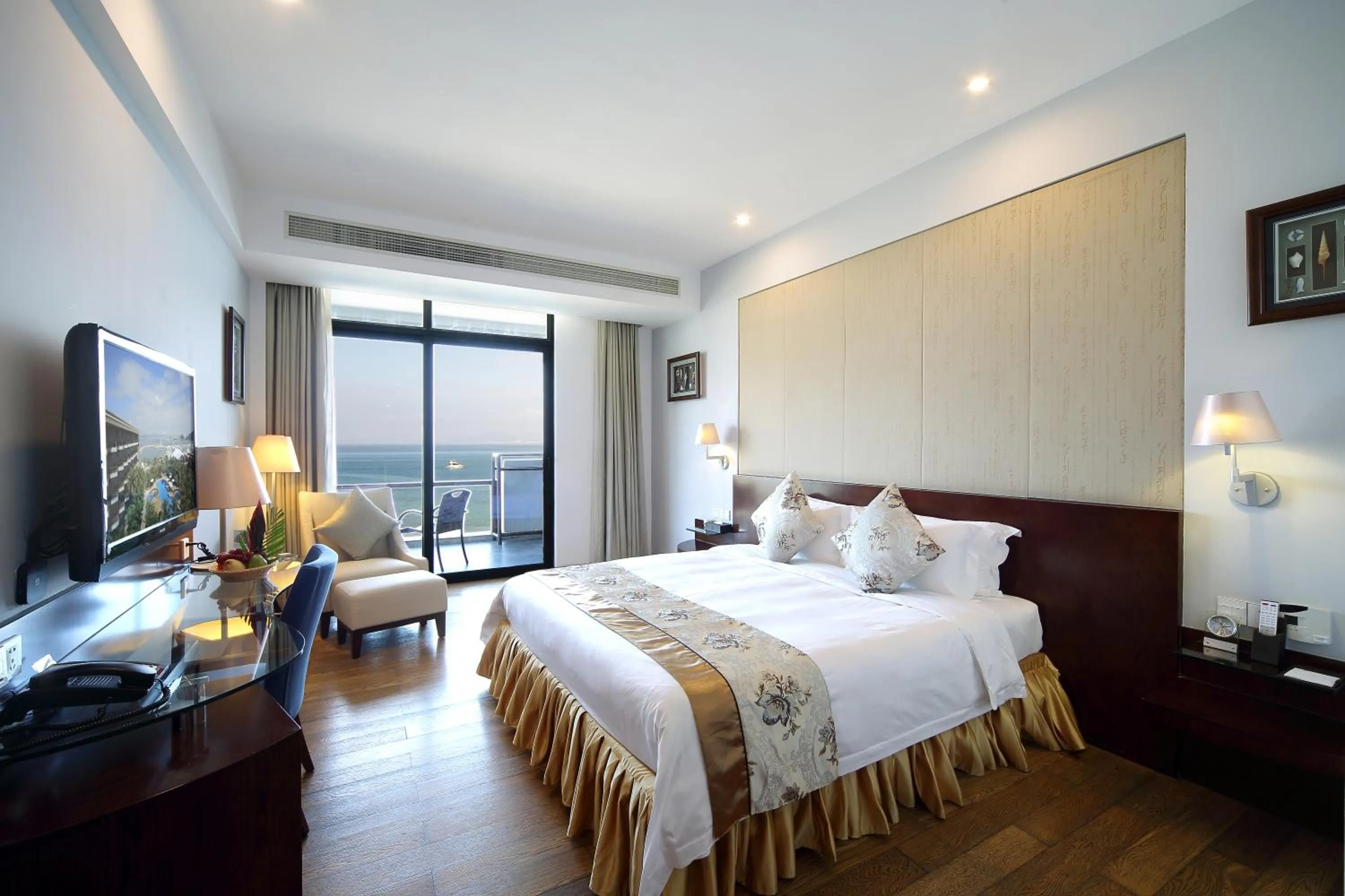 Photo of the whole room in Sanya Serenity Coast Marina Hotel