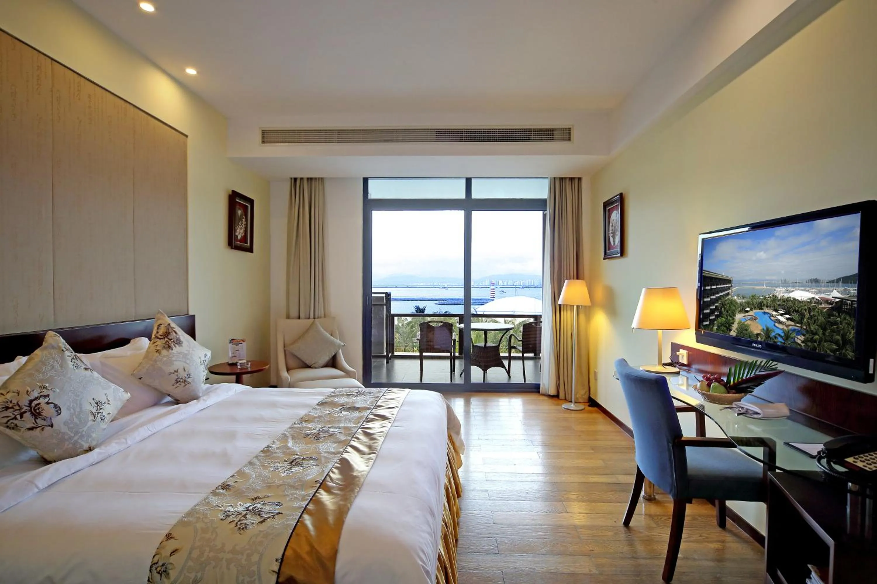 Balcony/Terrace in Sanya Serenity Coast Marina Hotel