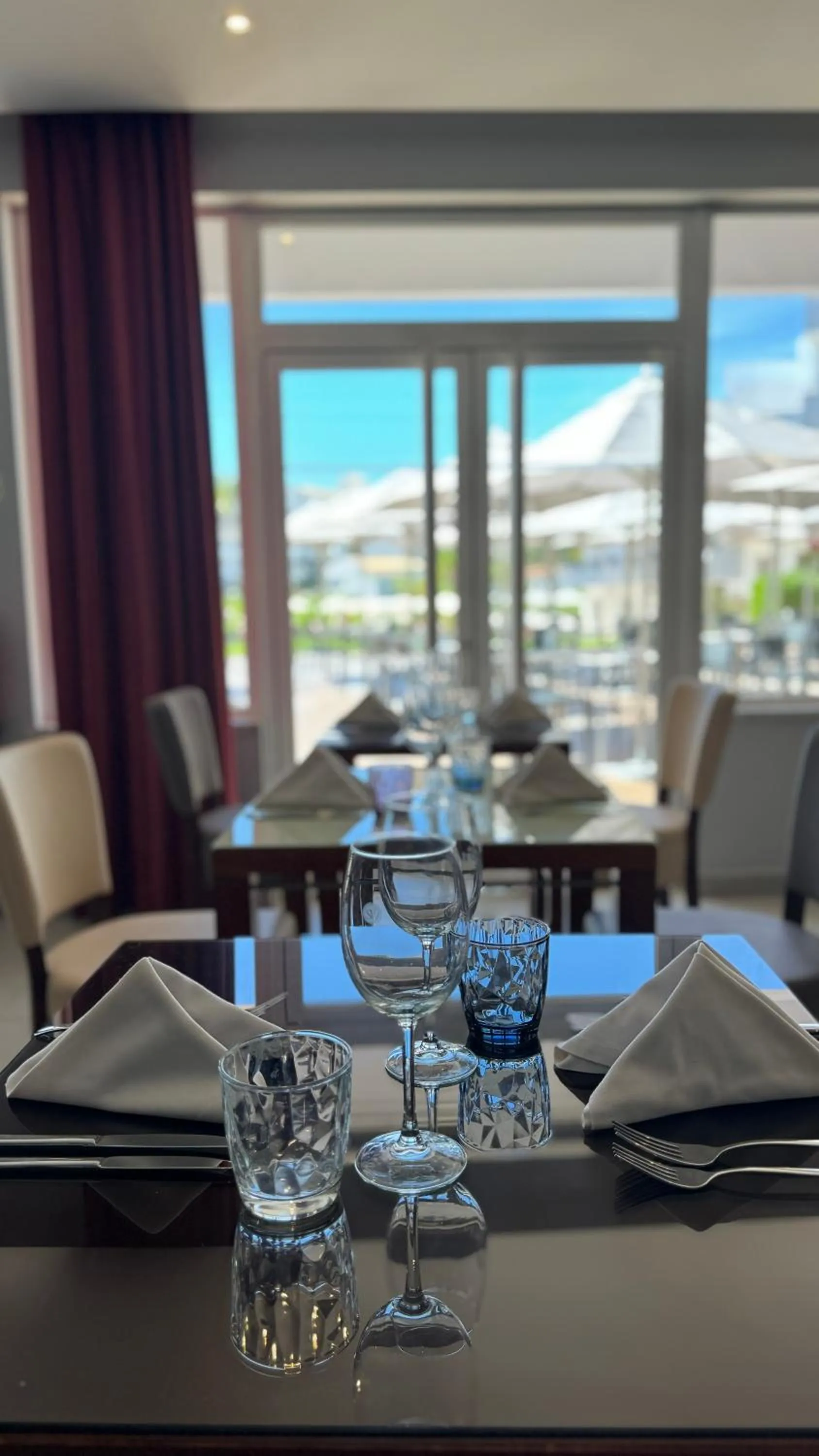 Restaurant/places to eat in Vila Gale Nautico