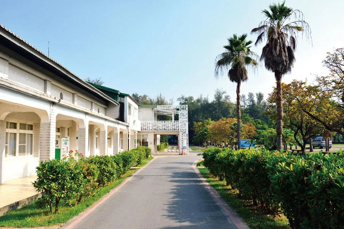 Property Building in Chengching Lakefront Resort