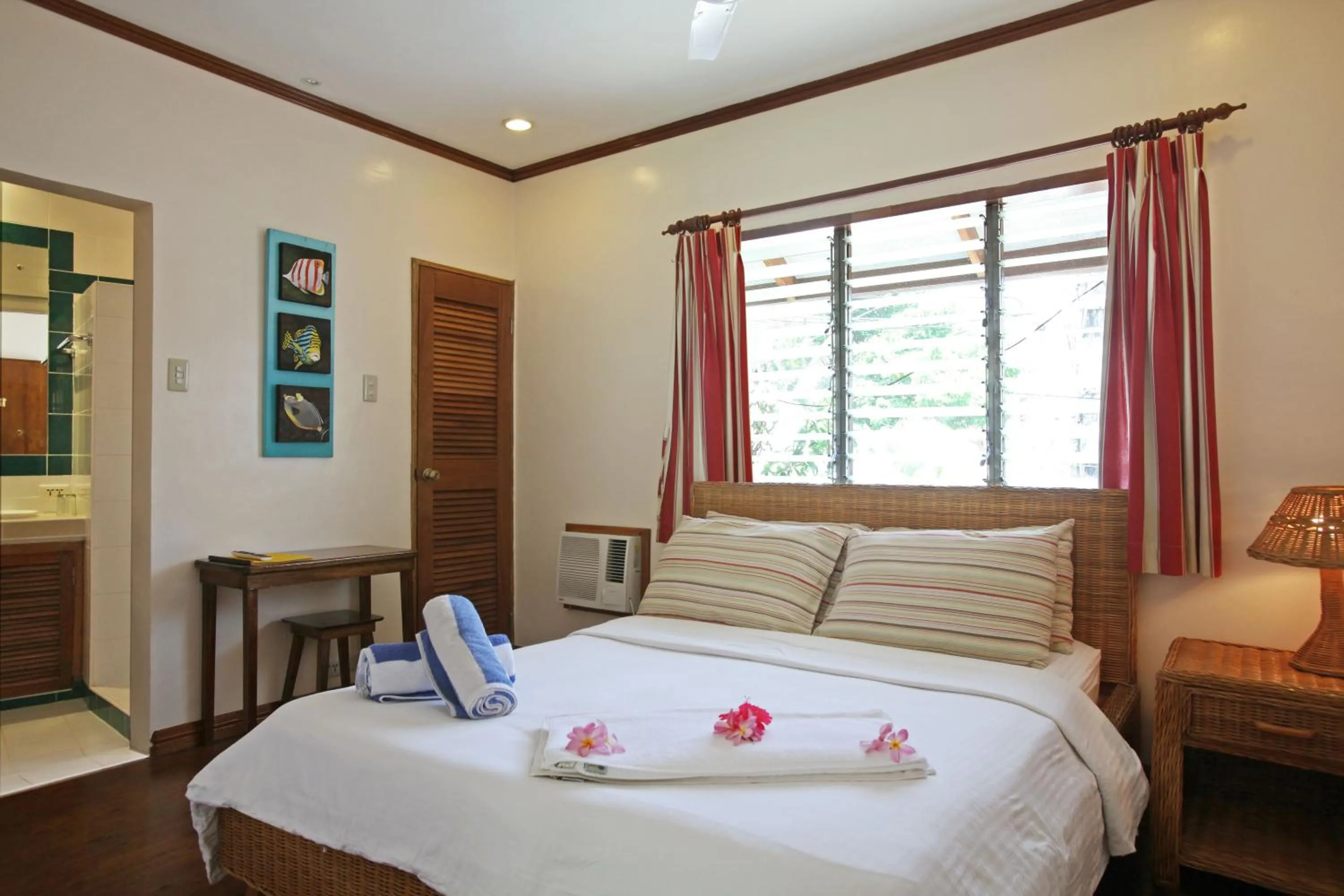 Bed in El Galleon Beach Resort