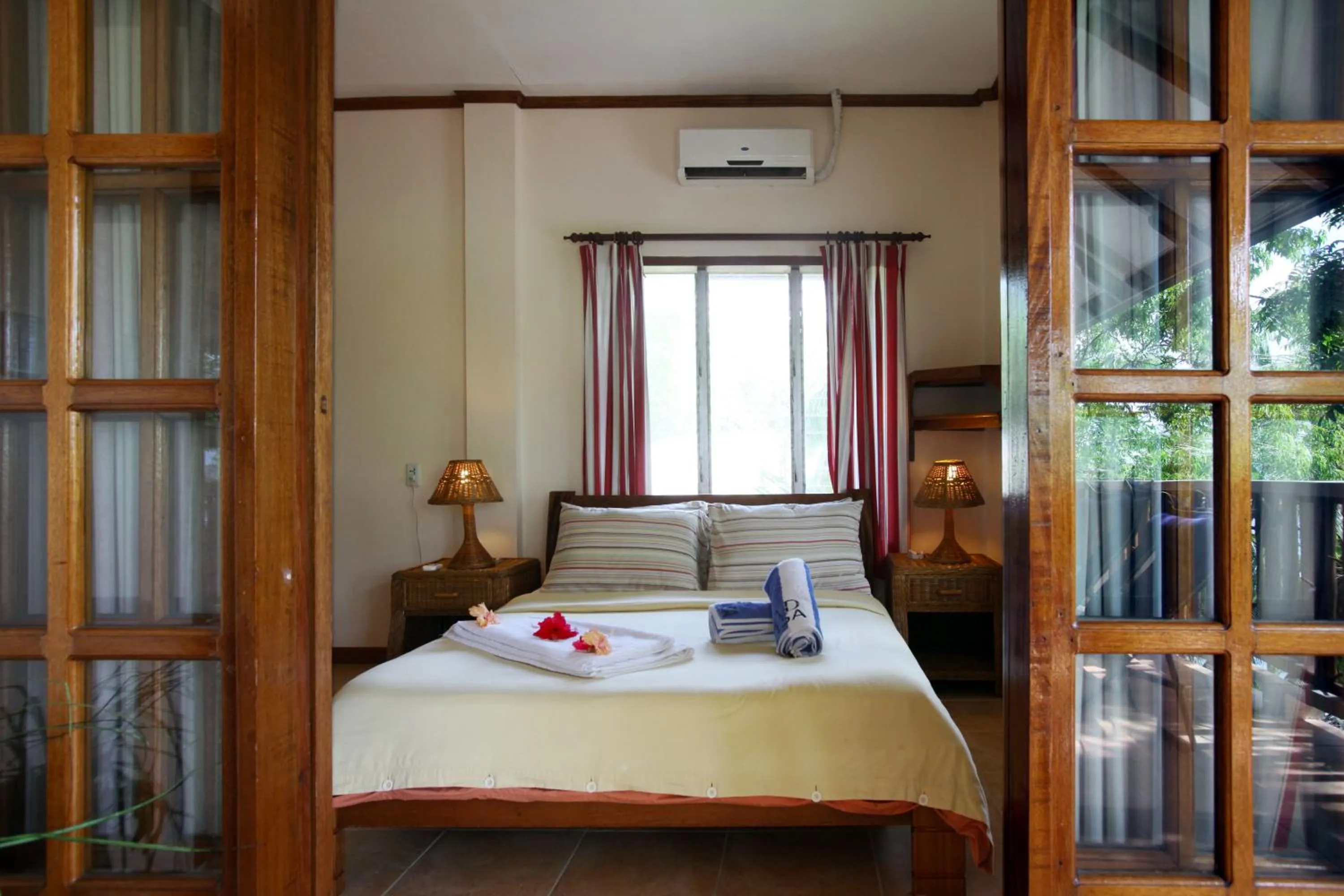 Bed in El Galleon Beach Resort