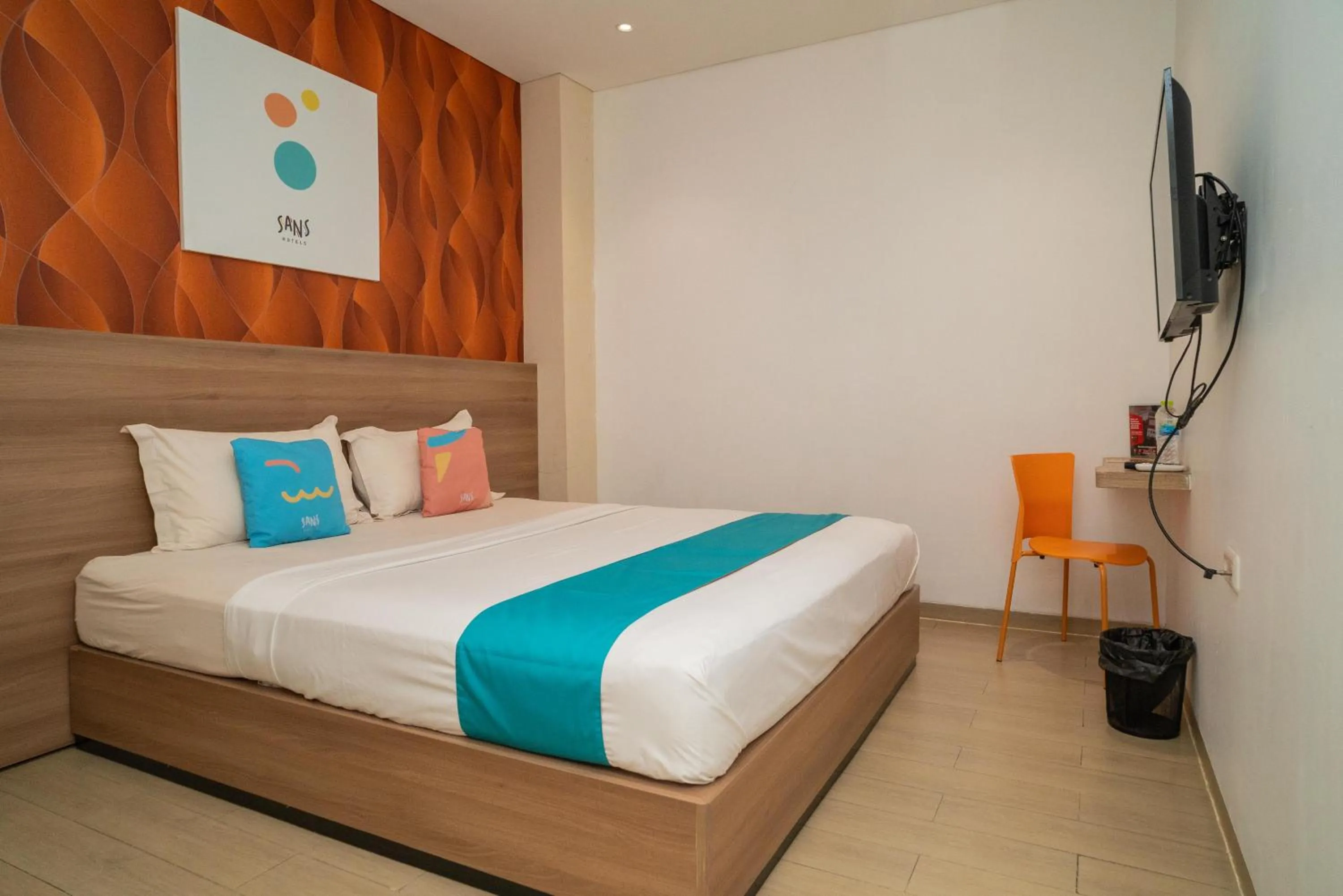 Bedroom, Bed in Sans Hotel Kupang Indah Surabaya