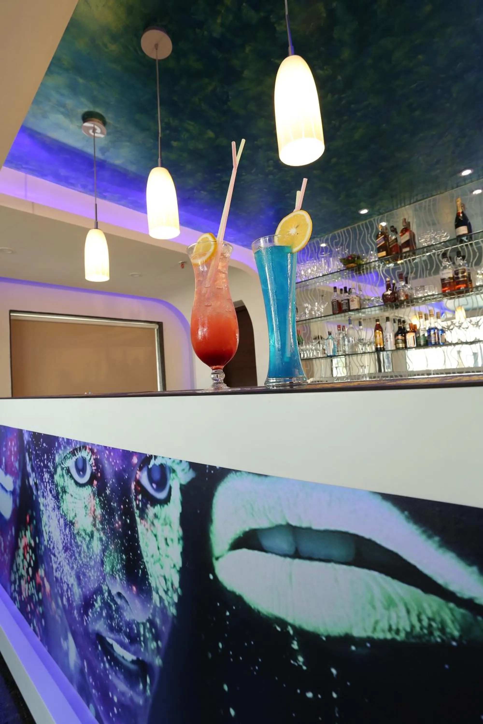 Restaurant/places to eat in The Lindsay