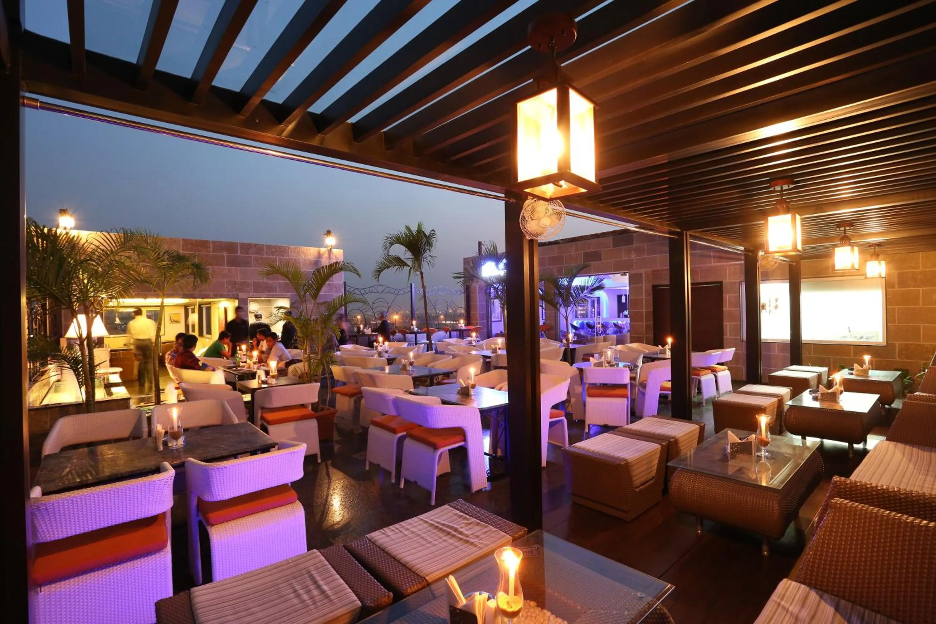 Restaurant/places to eat in The Lindsay