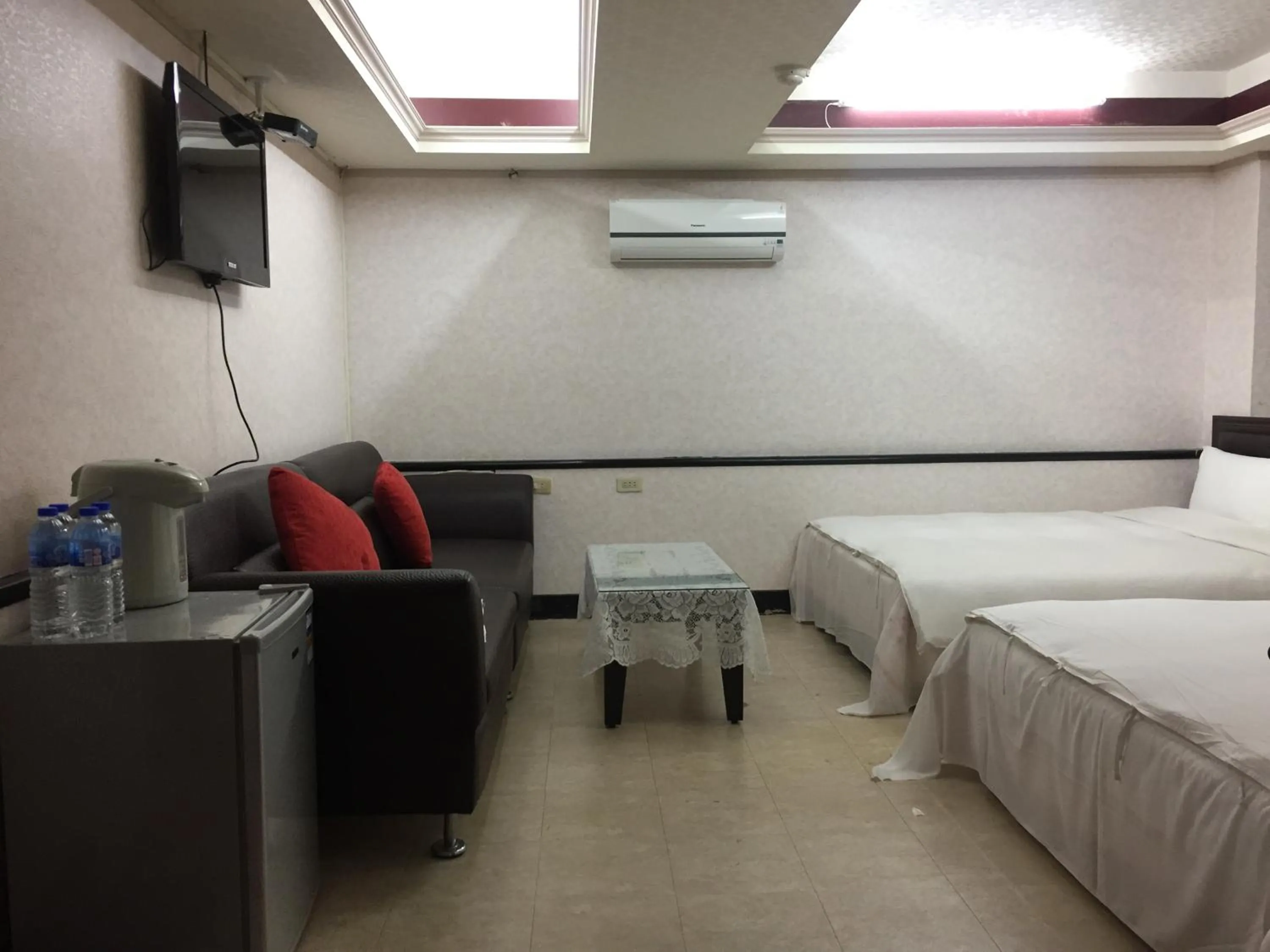 Bed in King Lo Tung Hotel