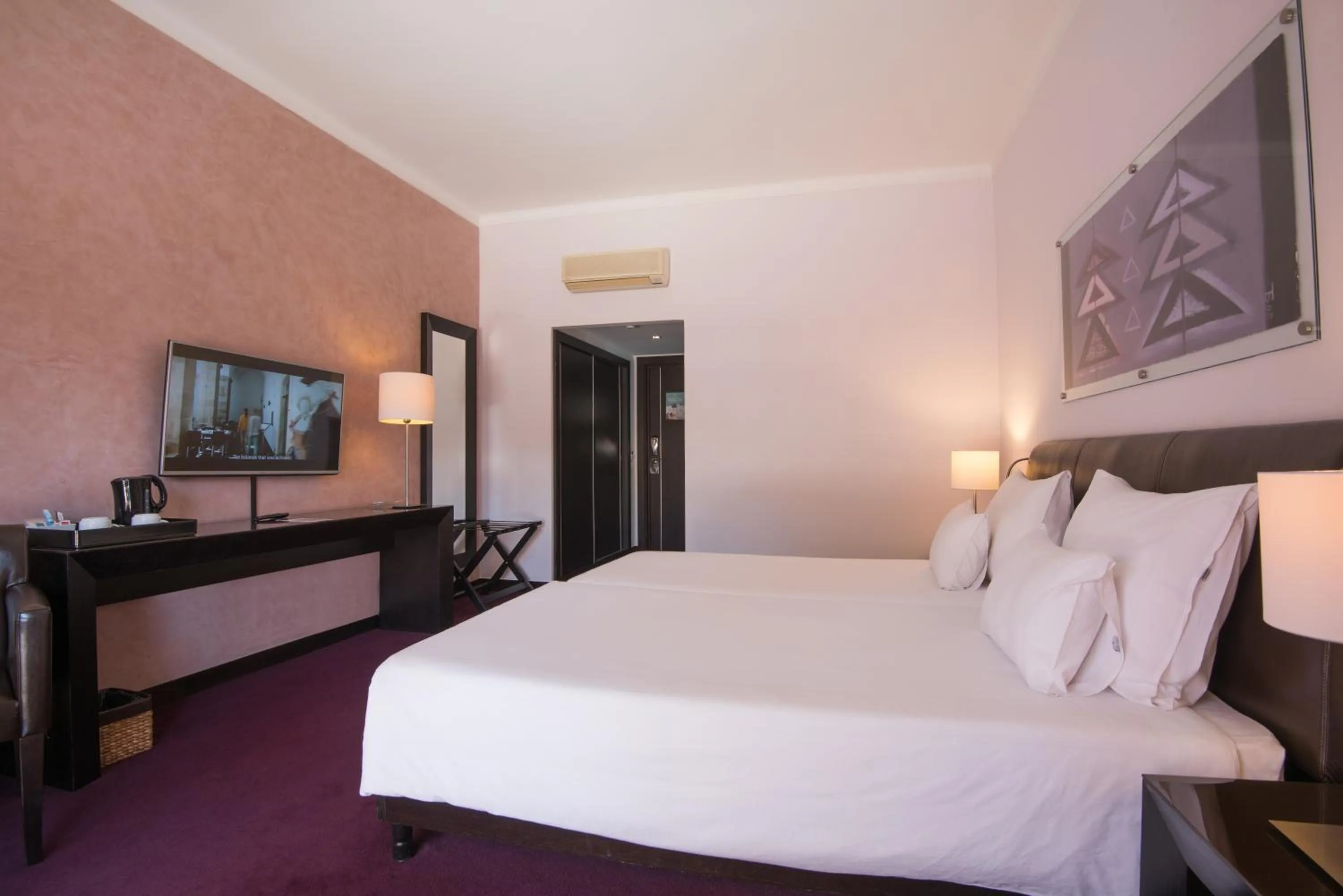 Bedroom, Bed in Vila Gale Collection Praia