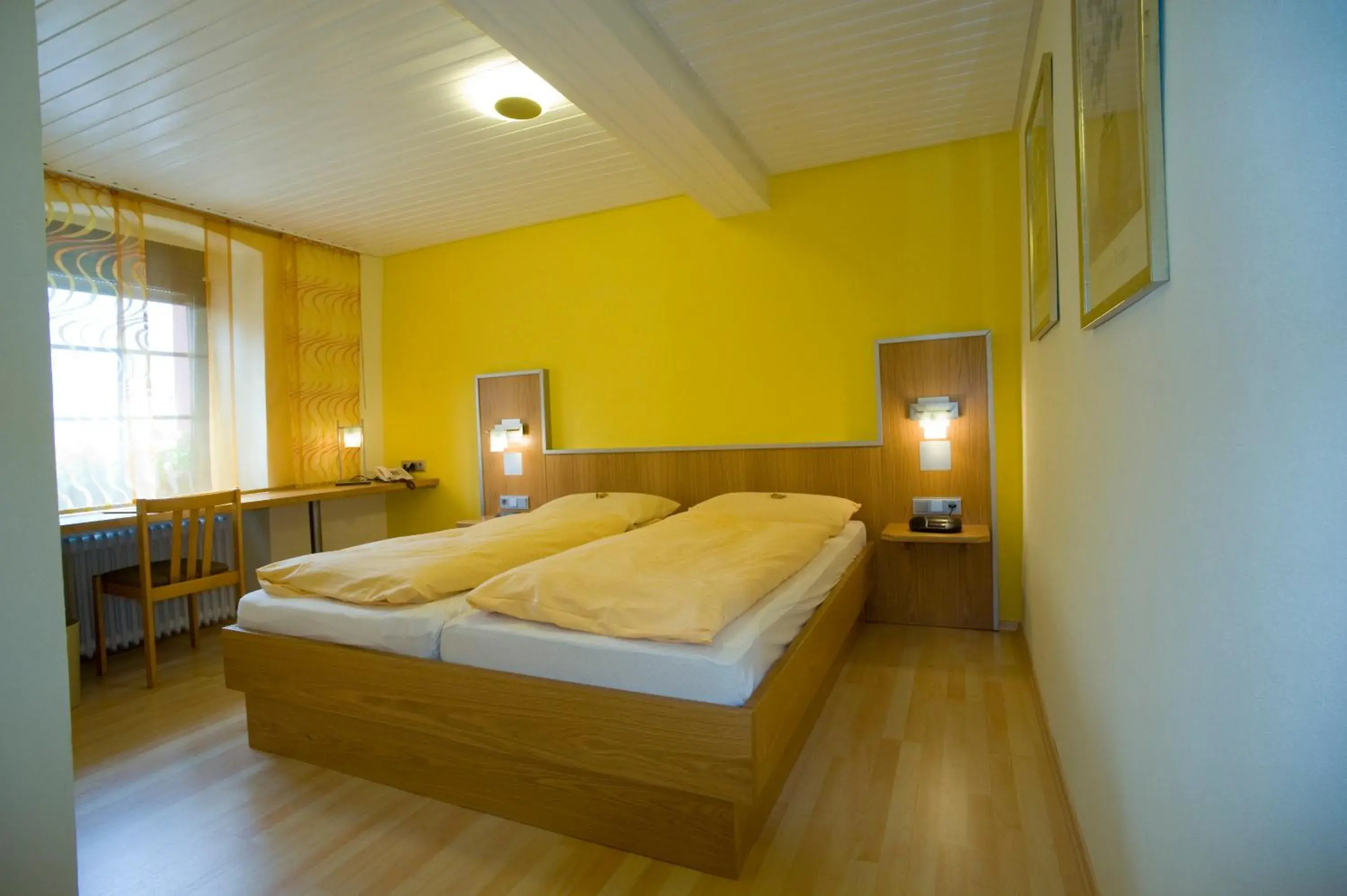 Double Room - single occupancy in Hotel Restaurant Reichsadler Double Room - single occupancy in Hotel Restaurant Reichsadler