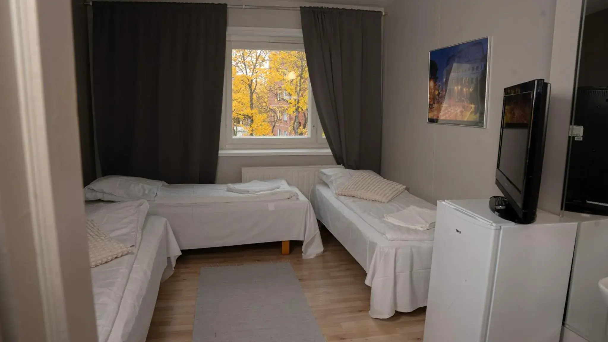 Triple Room with Shared Bathroom - single occupancy in Citimotel Triple Room with Shared Bathroom - single occupancy in Citimotel