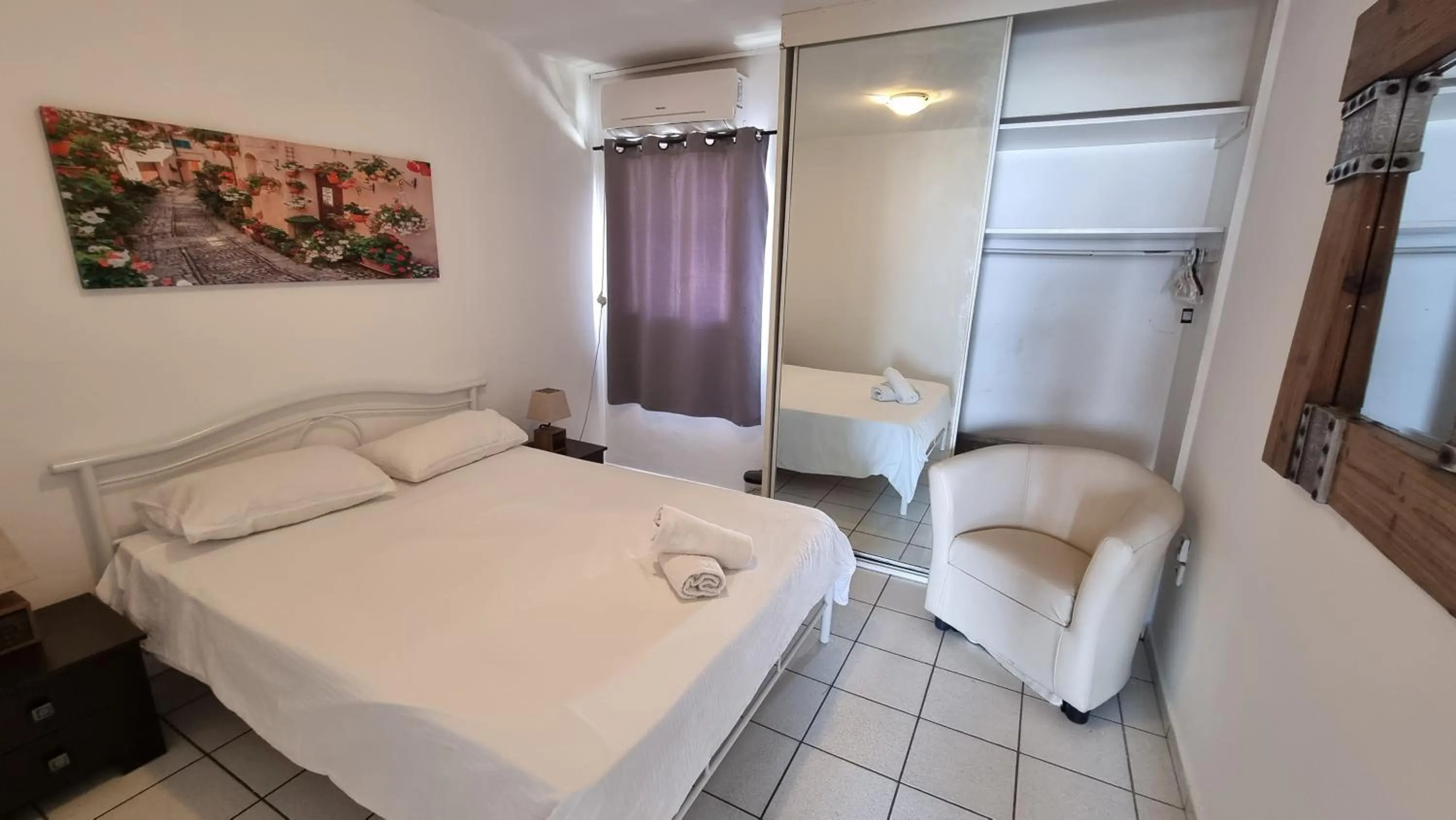 Bedroom, Bed in Lev Eilat Suites