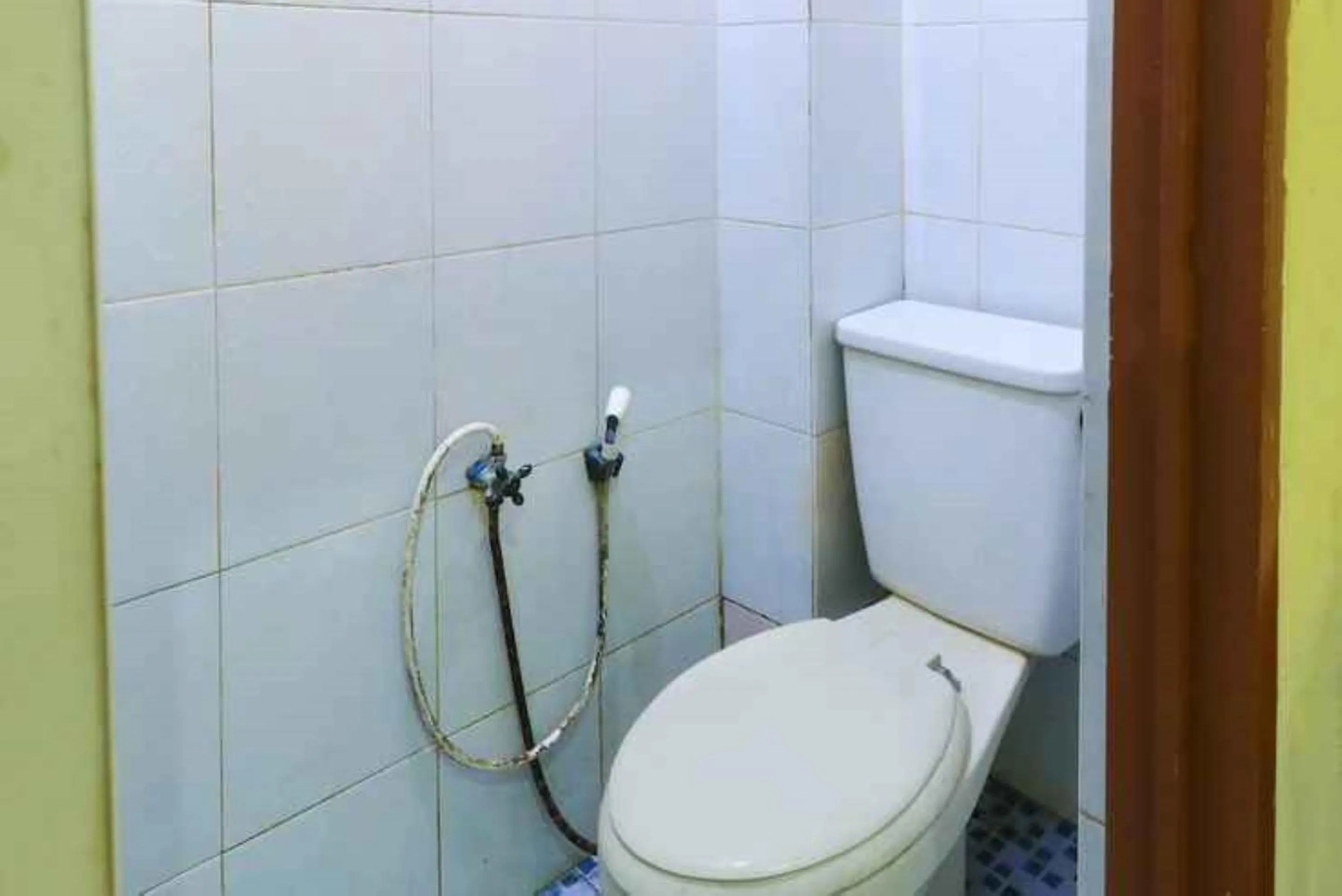 Bathroom in Hotel Erysa Juanda