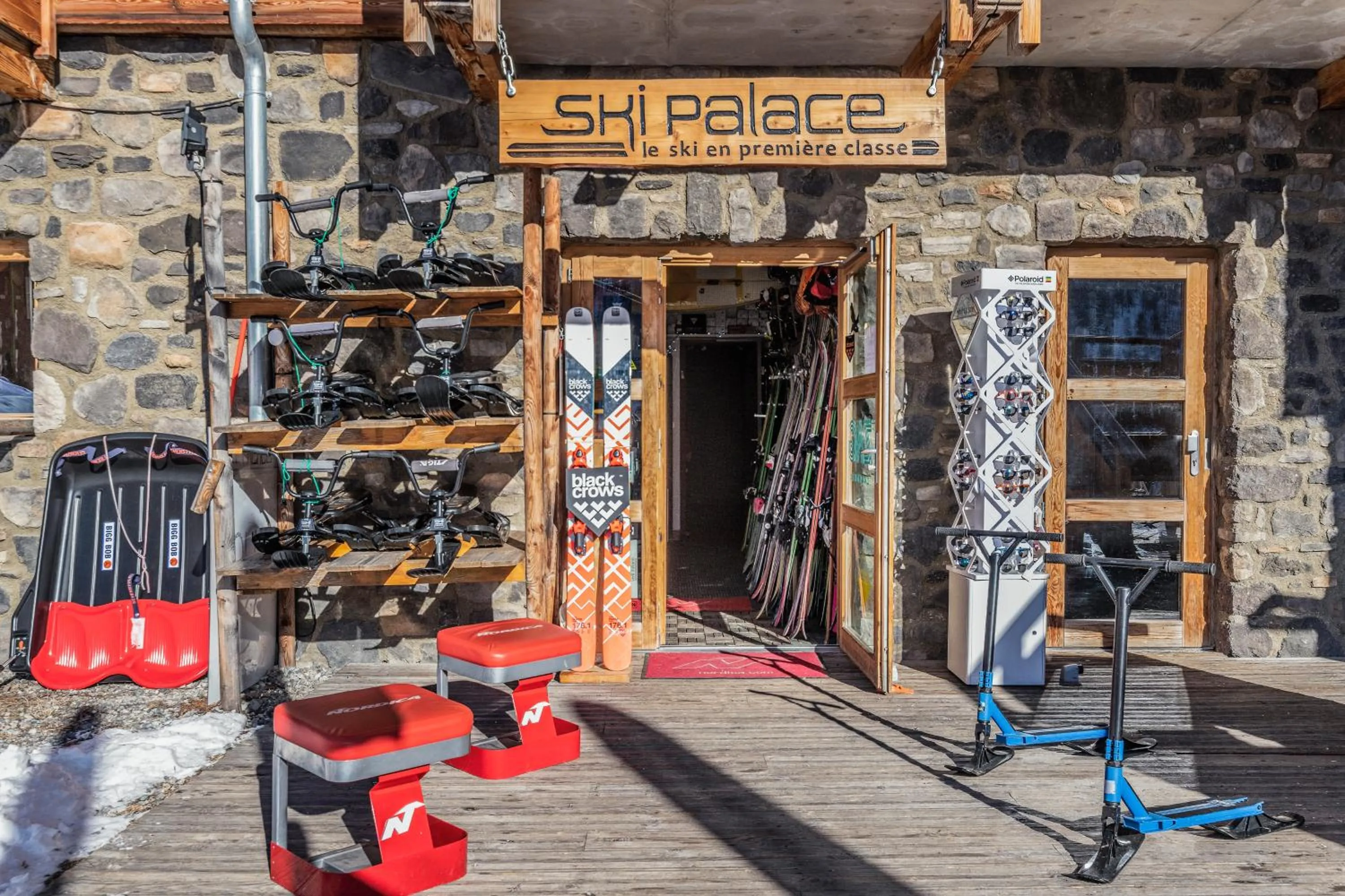 Facade/entrance in Anova Hotel & Spa