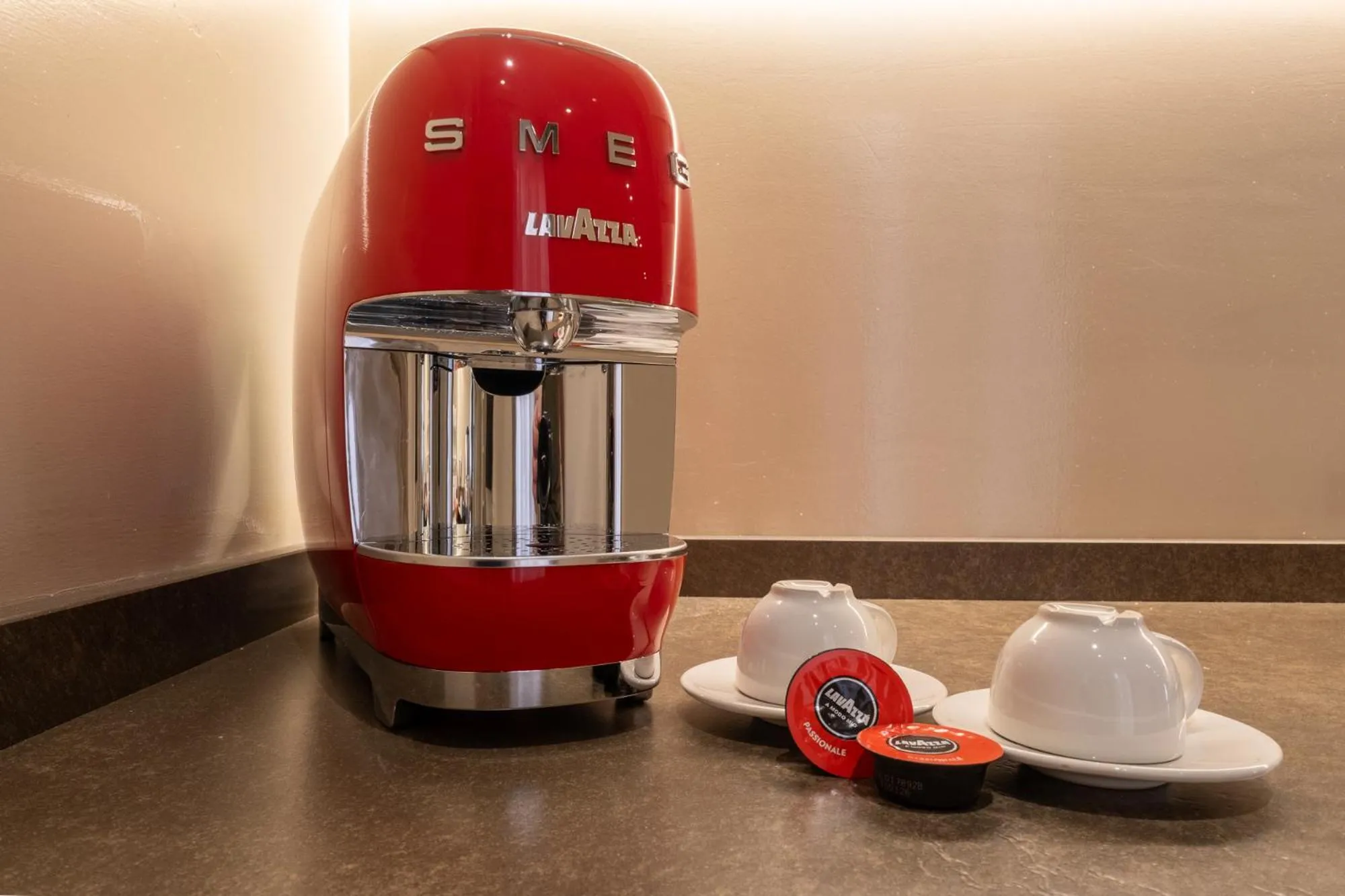 Coffee/tea facilities in Oriana Homèl Verona