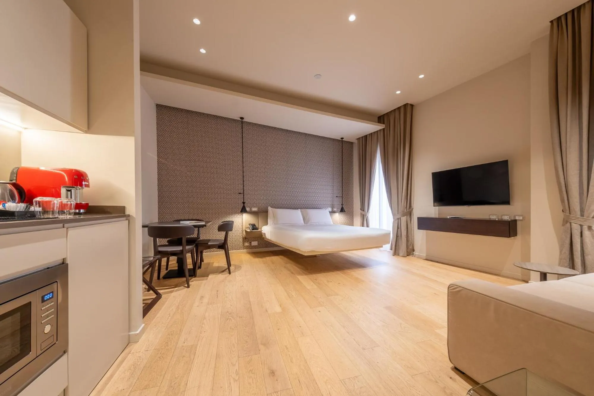 Photo of the whole room, Bed in Oriana Homèl Verona