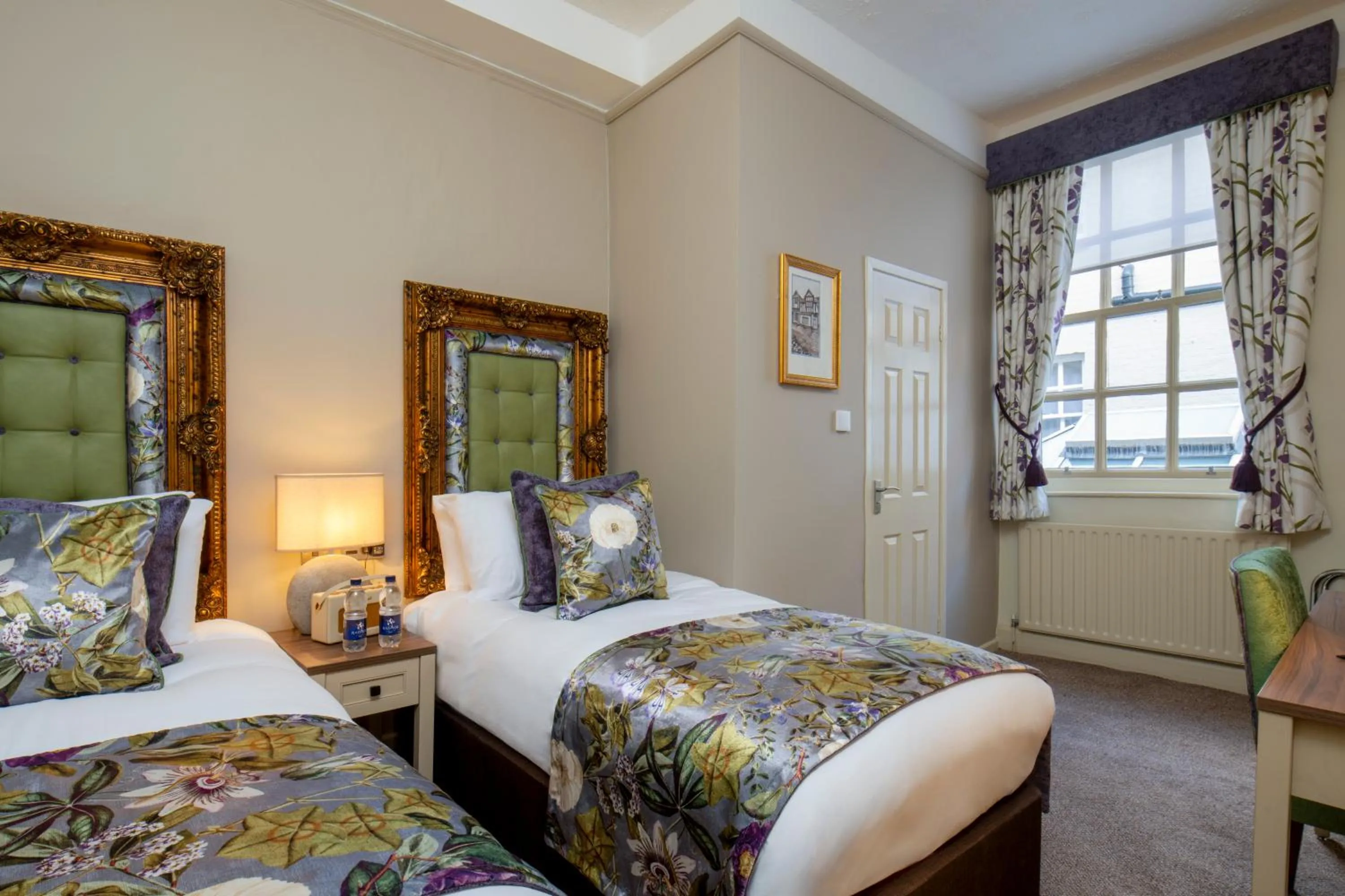 Bedroom, Bed in The Warwick Arms Hotel - The Coaching Inn Group